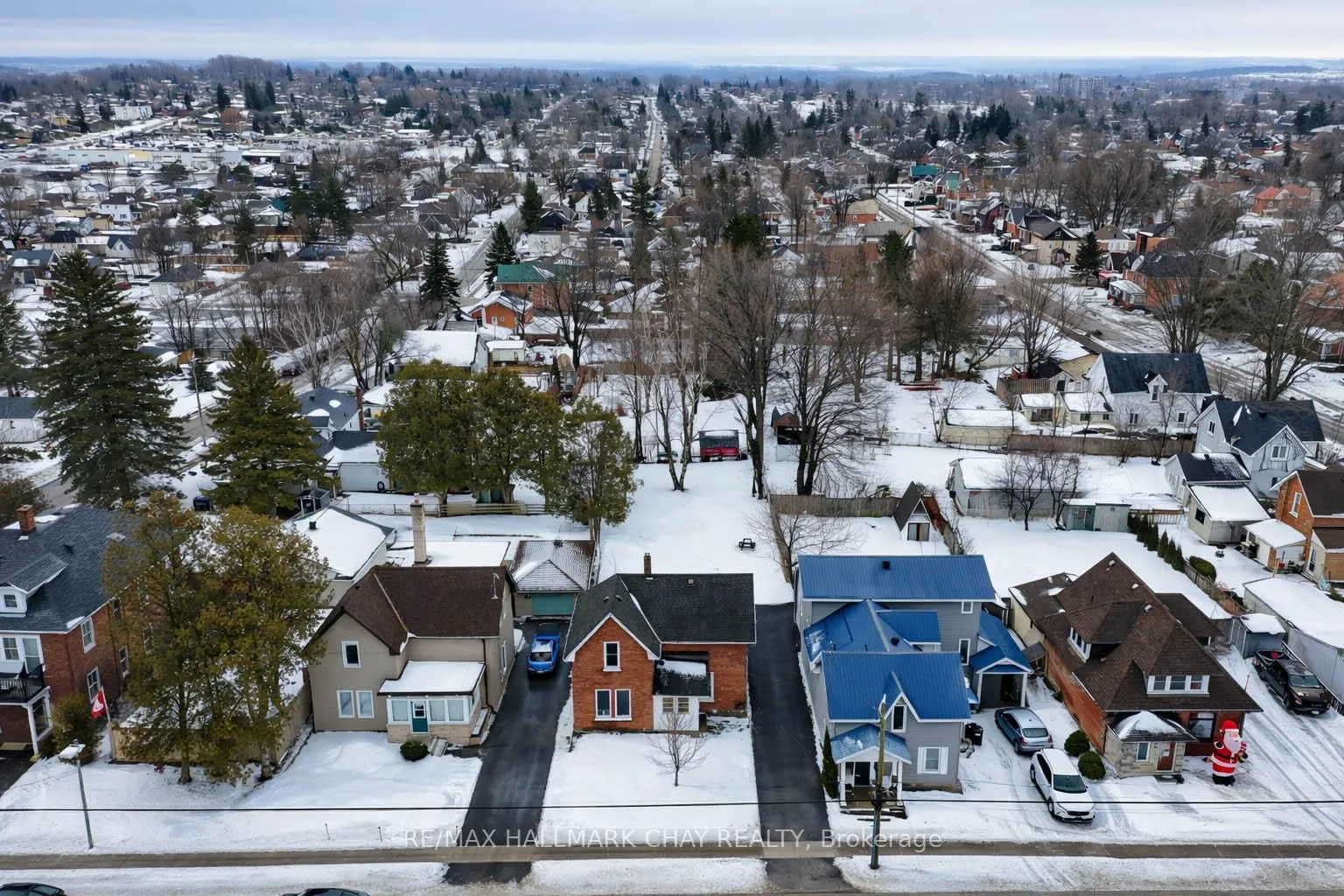 Photo 32 of 377 Hugel Avenue, Midland — HOMEH