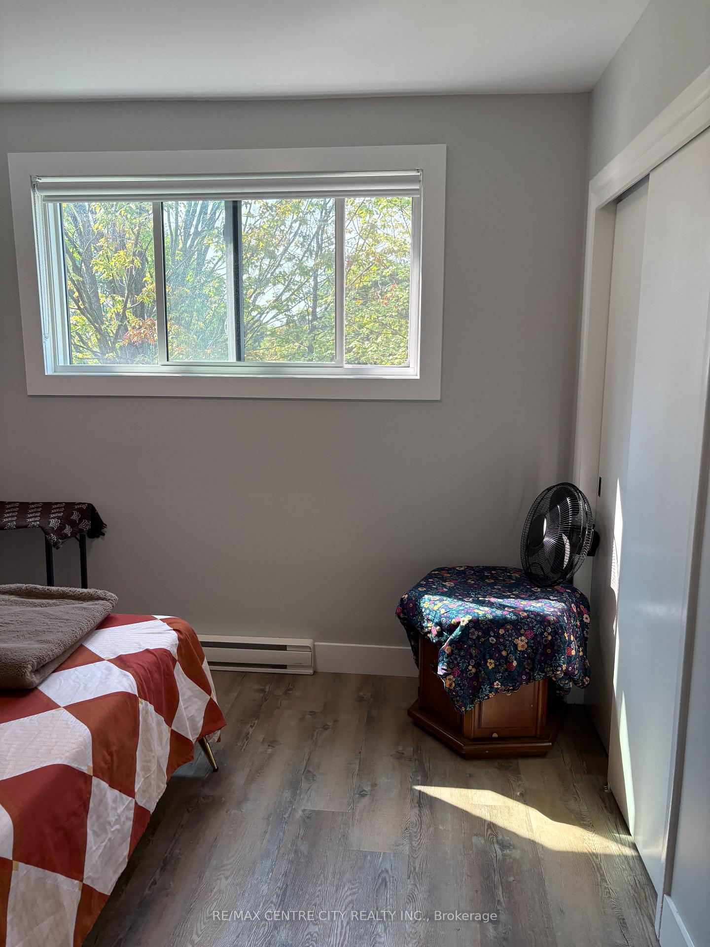 Photo 21 of Unit 9, 400 Scenic Drive S, London, South J — HOMEH