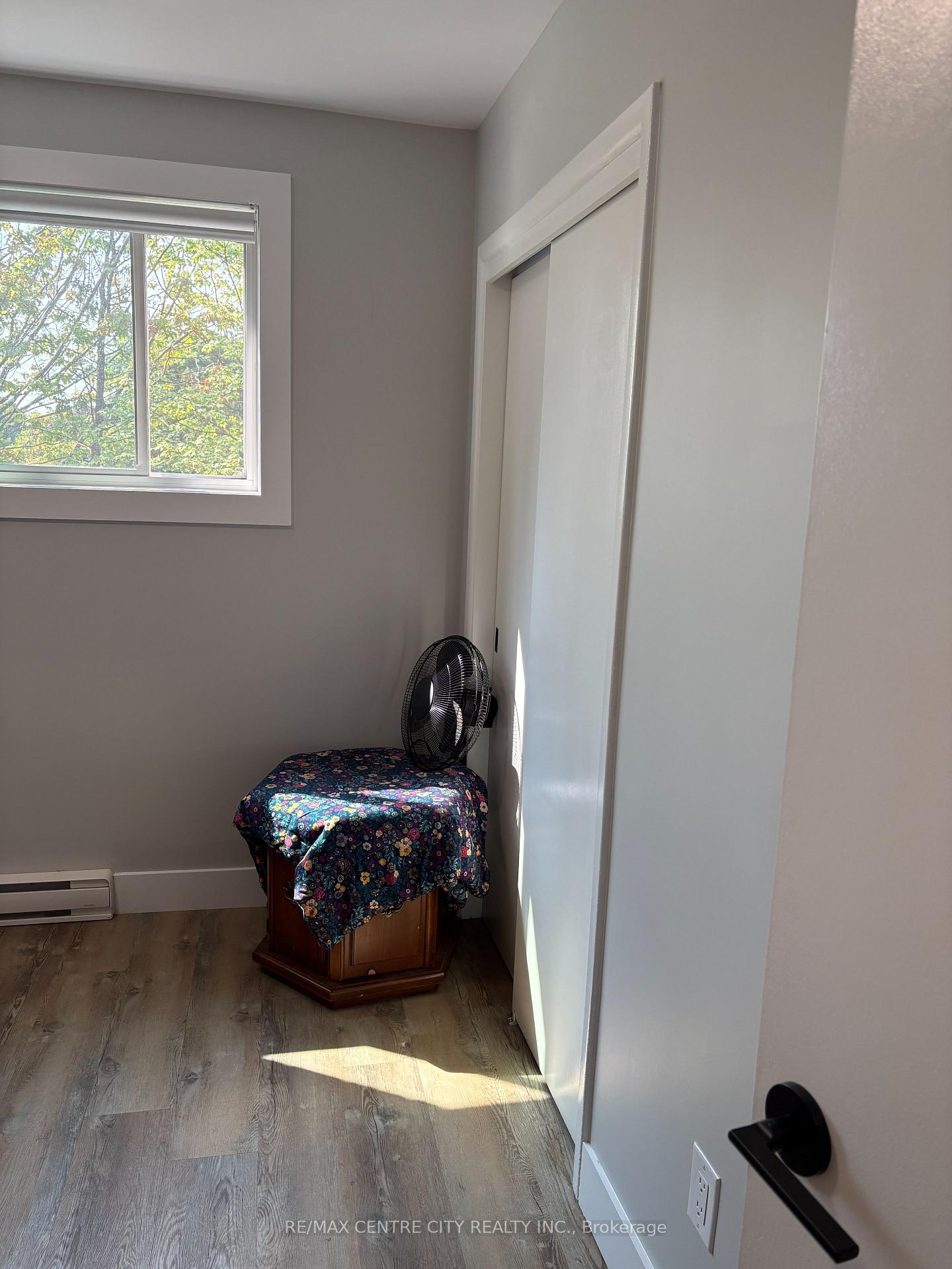 Photo 22 of Unit 9, 400 Scenic Drive S, London, South J — HOMEH