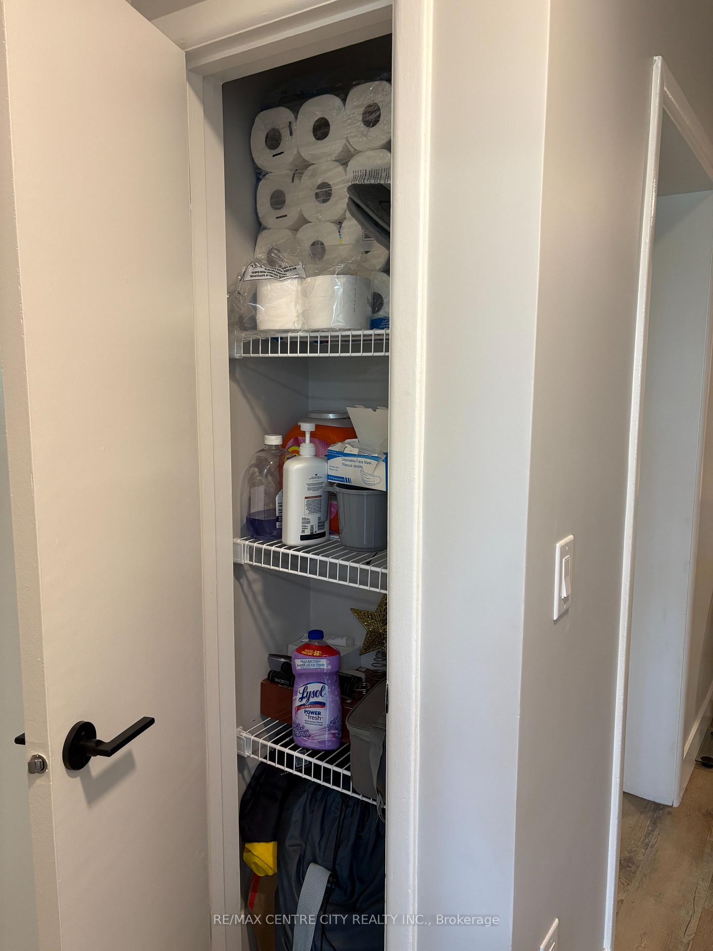 Photo 24 of Unit 9, 400 Scenic Drive S, London, South J — HOMEH