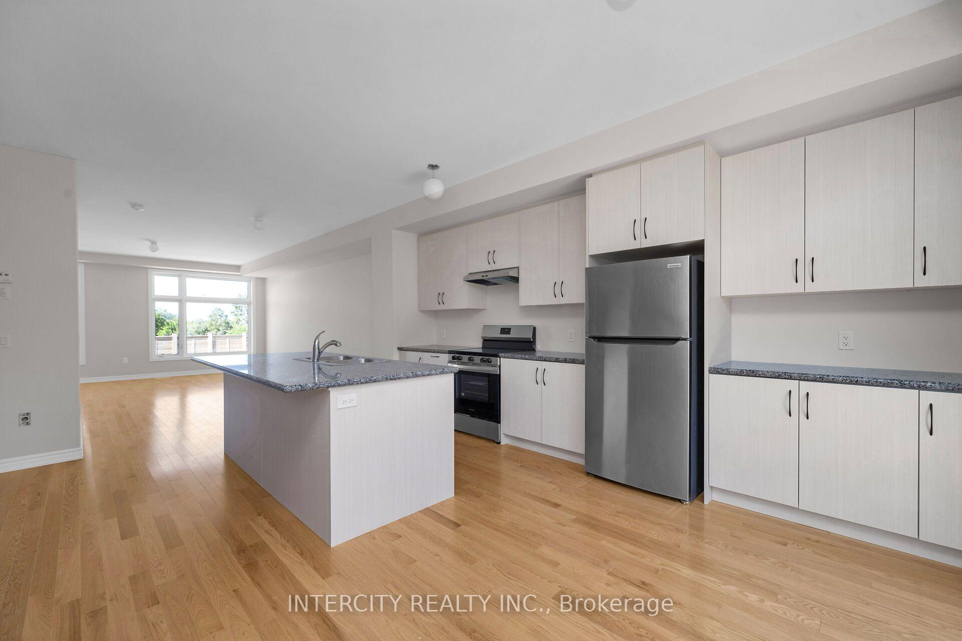 Photo 7 of 7 Drainie Street, Vaughan, Elder Mills — HOMEH
