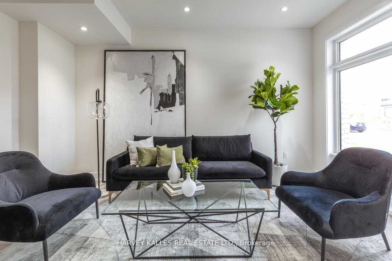 Photo 6 of 9 Innes Avenue, Toronto, Corso Italia-Davenport — HOMEH