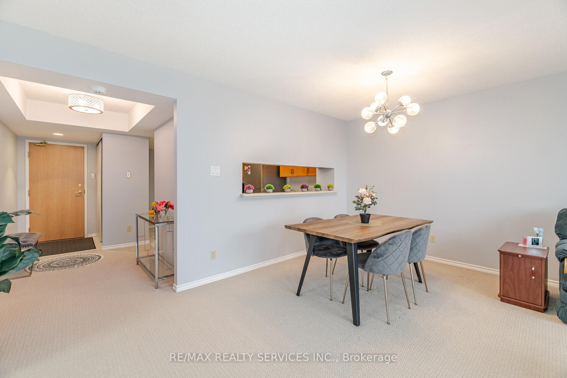 Photo 15 of Unit 402, 330 Mill Street S, Brampton, Brampton South — HOMEH