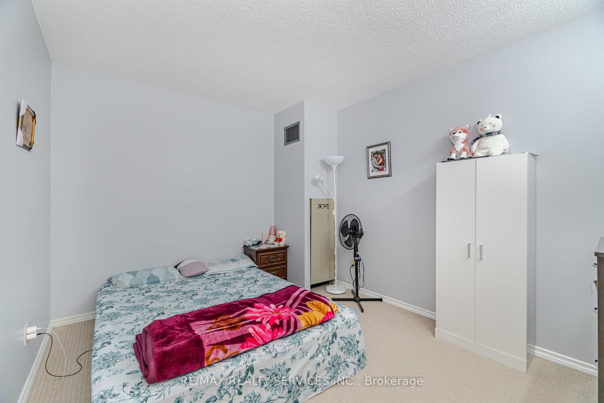 Photo 36 of Unit 402, 330 Mill Street S, Brampton, Brampton South — HOMEH