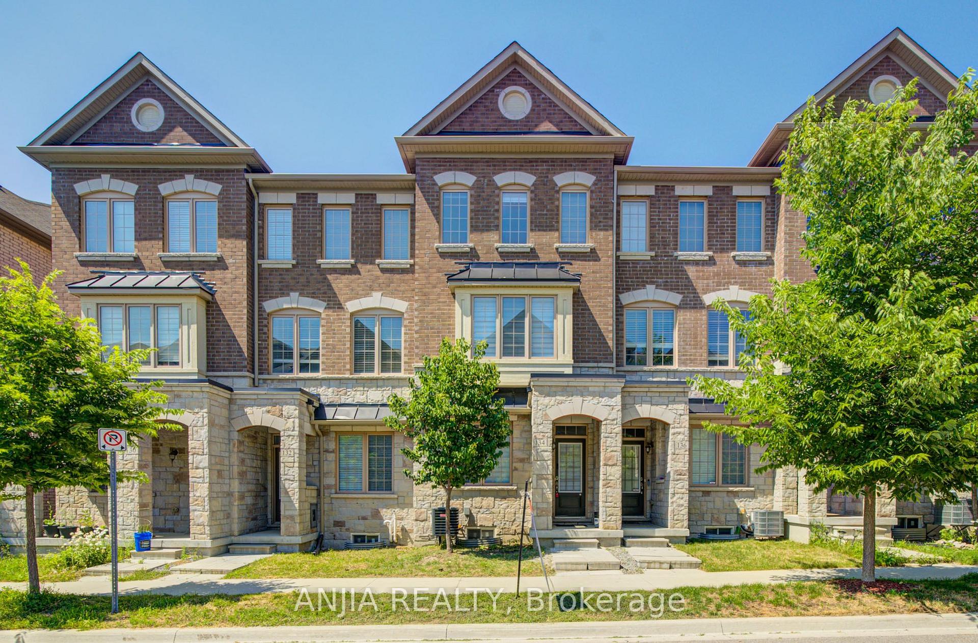 Photo 2 of 134 Frederick Wilson Avenue, Markham, Cornell — HOMEH