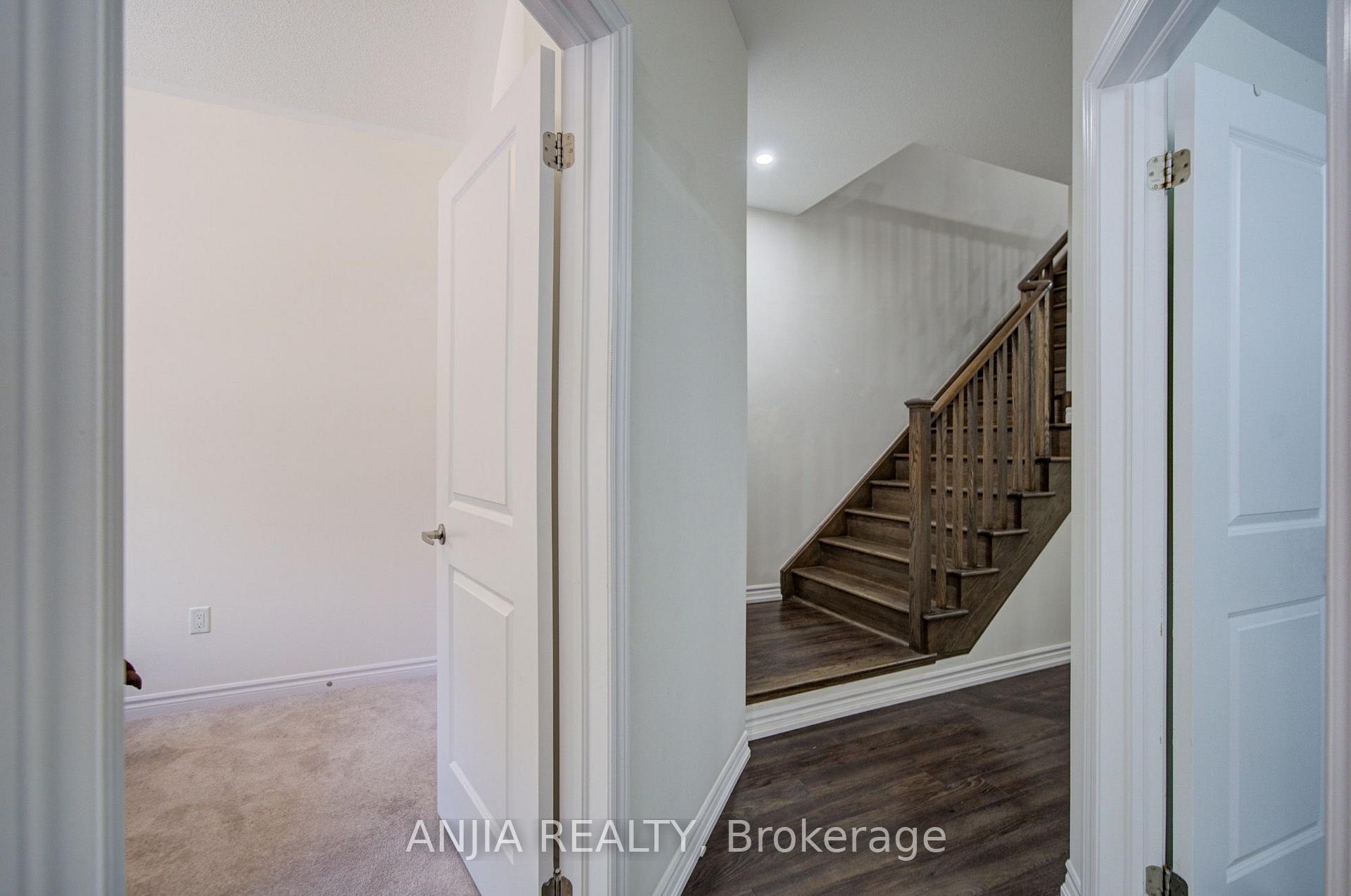 Photo 4 of 134 Frederick Wilson Avenue, Markham, Cornell — HOMEH