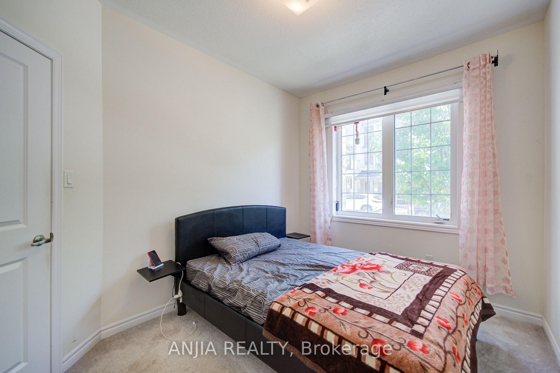 Photo 5 of 134 Frederick Wilson Avenue, Markham, Cornell — HOMEH