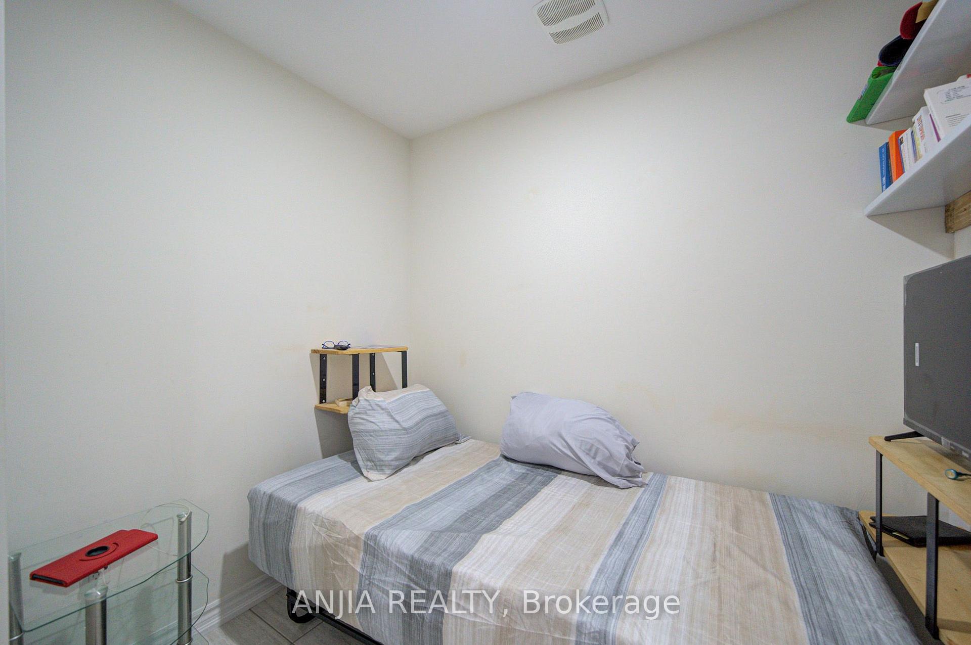 Photo 7 of 134 Frederick Wilson Avenue, Markham, Cornell — HOMEH