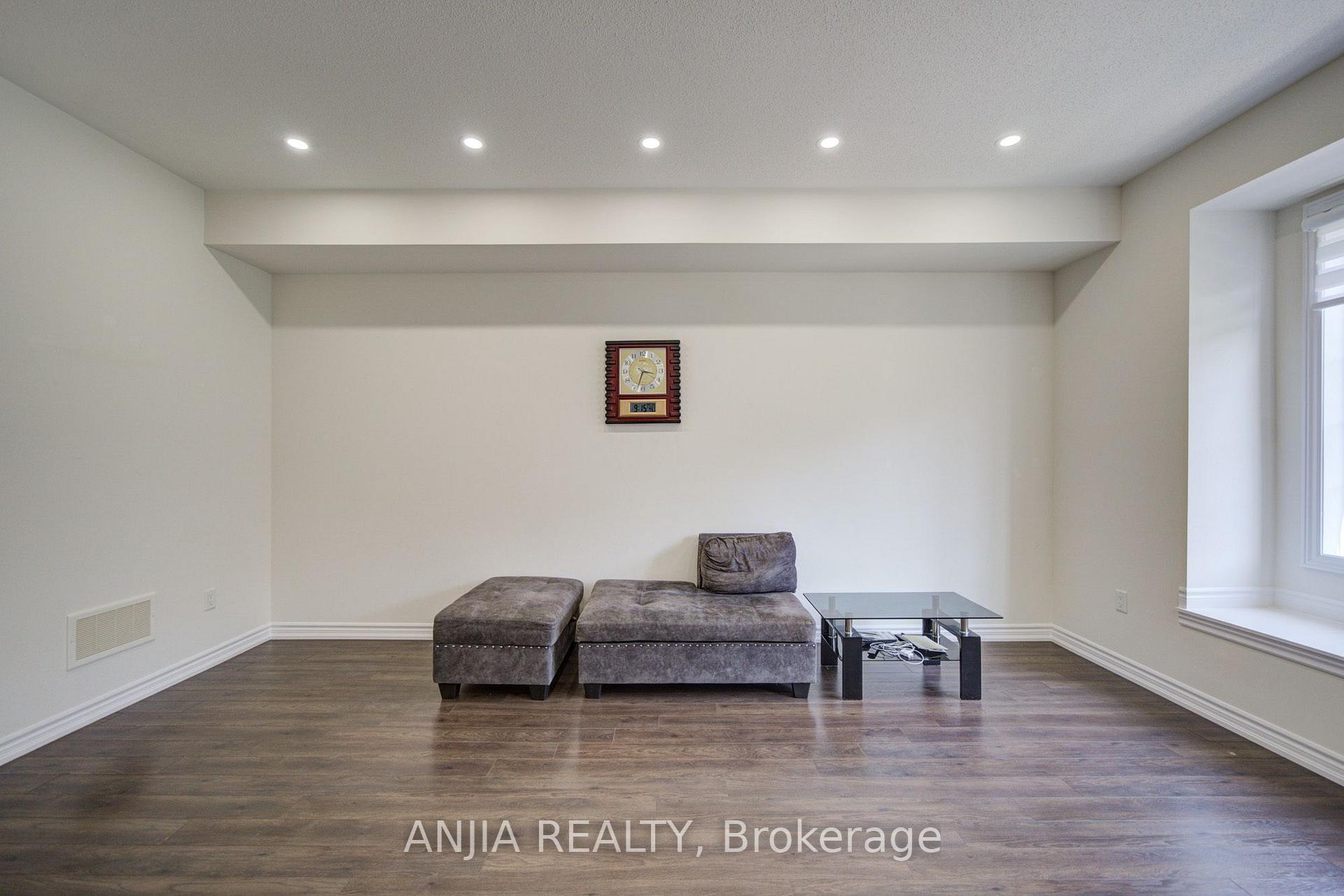 Photo 9 of 134 Frederick Wilson Avenue, Markham, Cornell — HOMEH