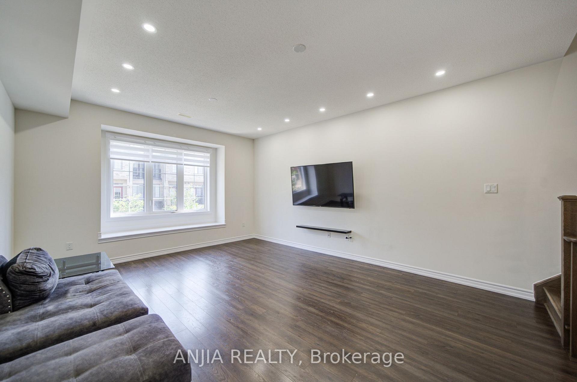 Photo 11 of 134 Frederick Wilson Avenue, Markham, Cornell — HOMEH