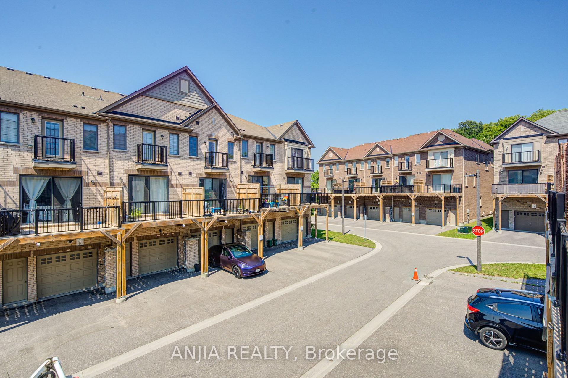 Photo 16 of 134 Frederick Wilson Avenue, Markham, Cornell — HOMEH