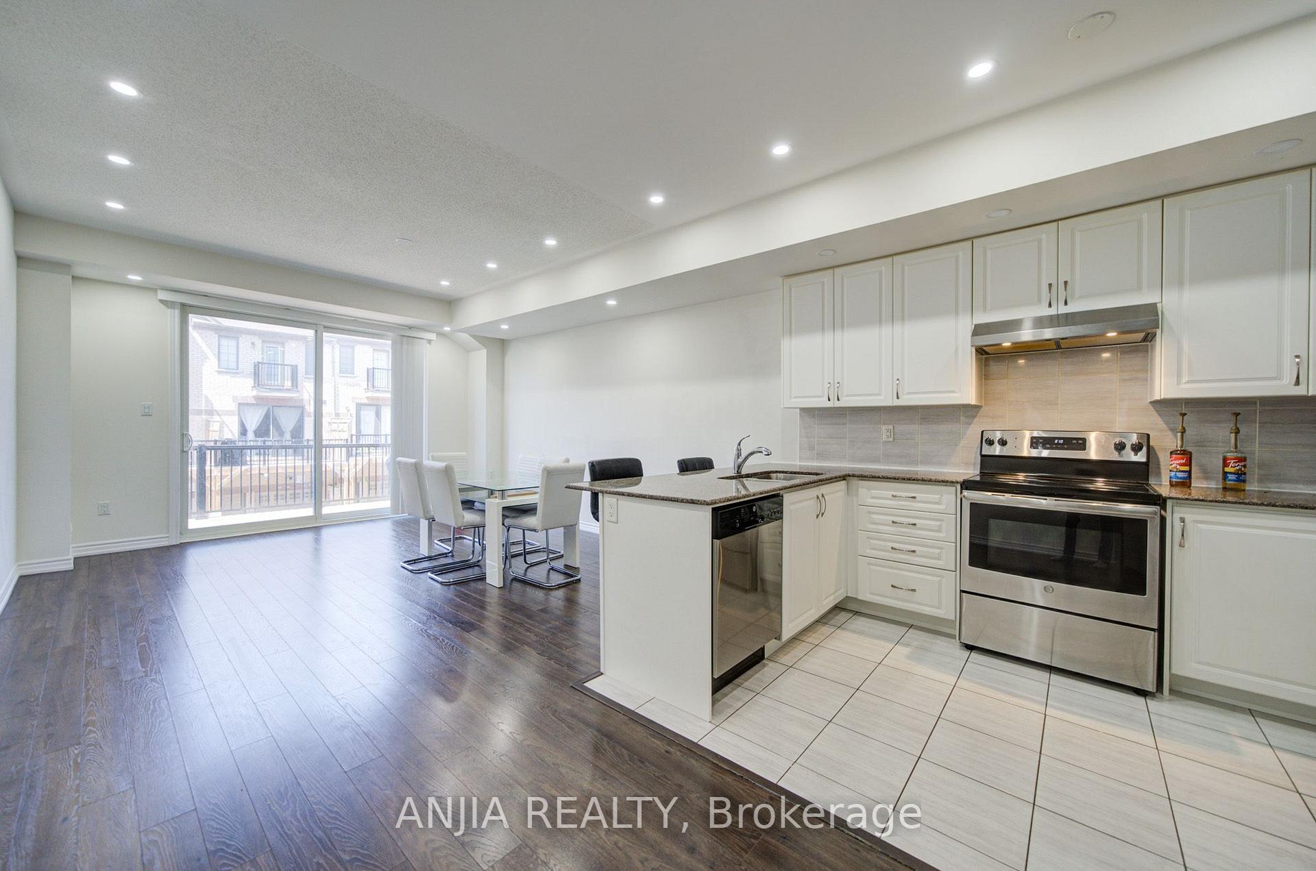 Photo 21 of 134 Frederick Wilson Avenue, Markham, Cornell — HOMEH