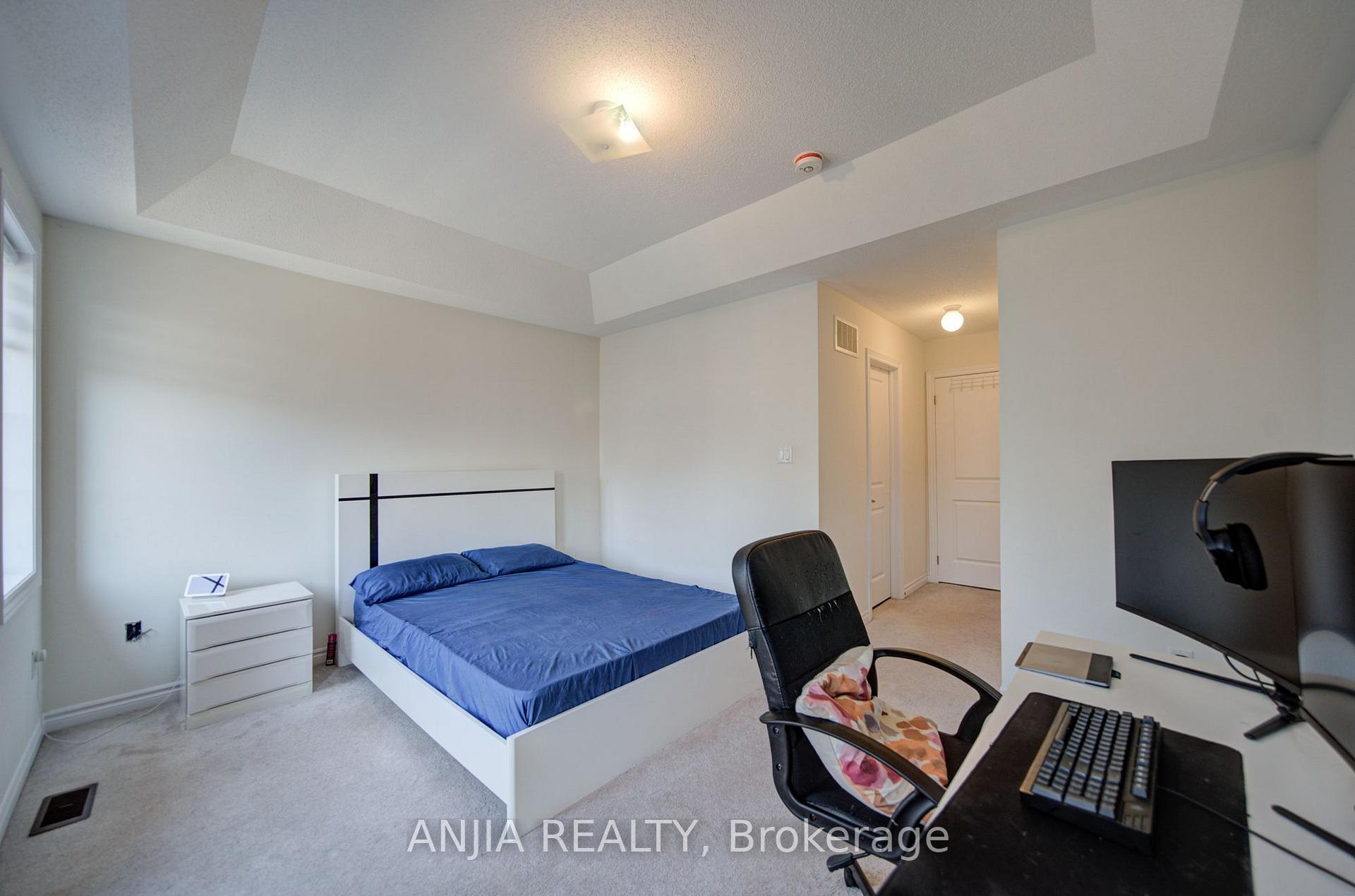 Photo 33 of 134 Frederick Wilson Avenue, Markham, Cornell — HOMEH