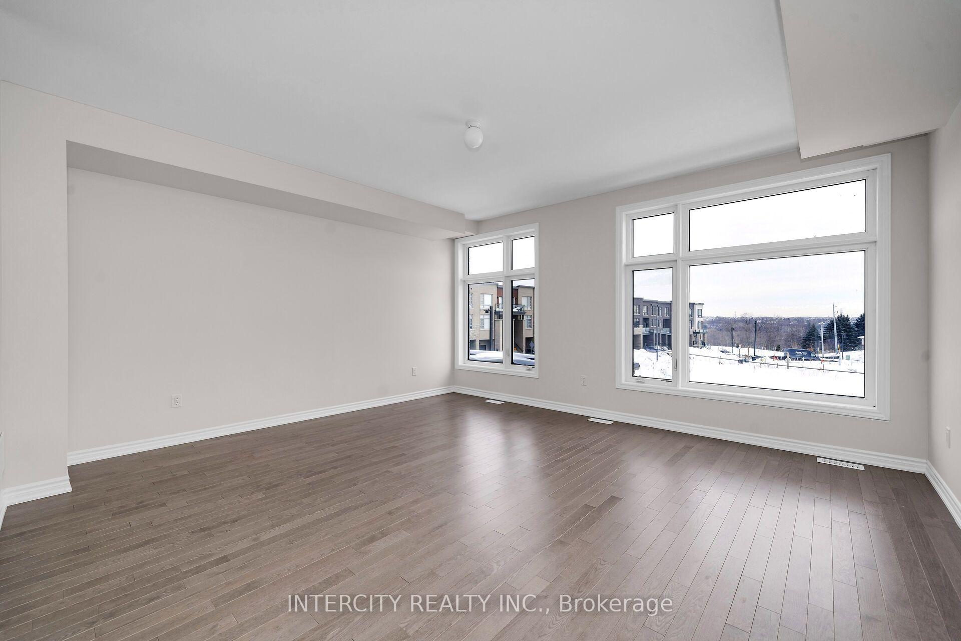 Photo 11 of 12 Radisson Street, Vaughan, Elder Mills — HOMEH