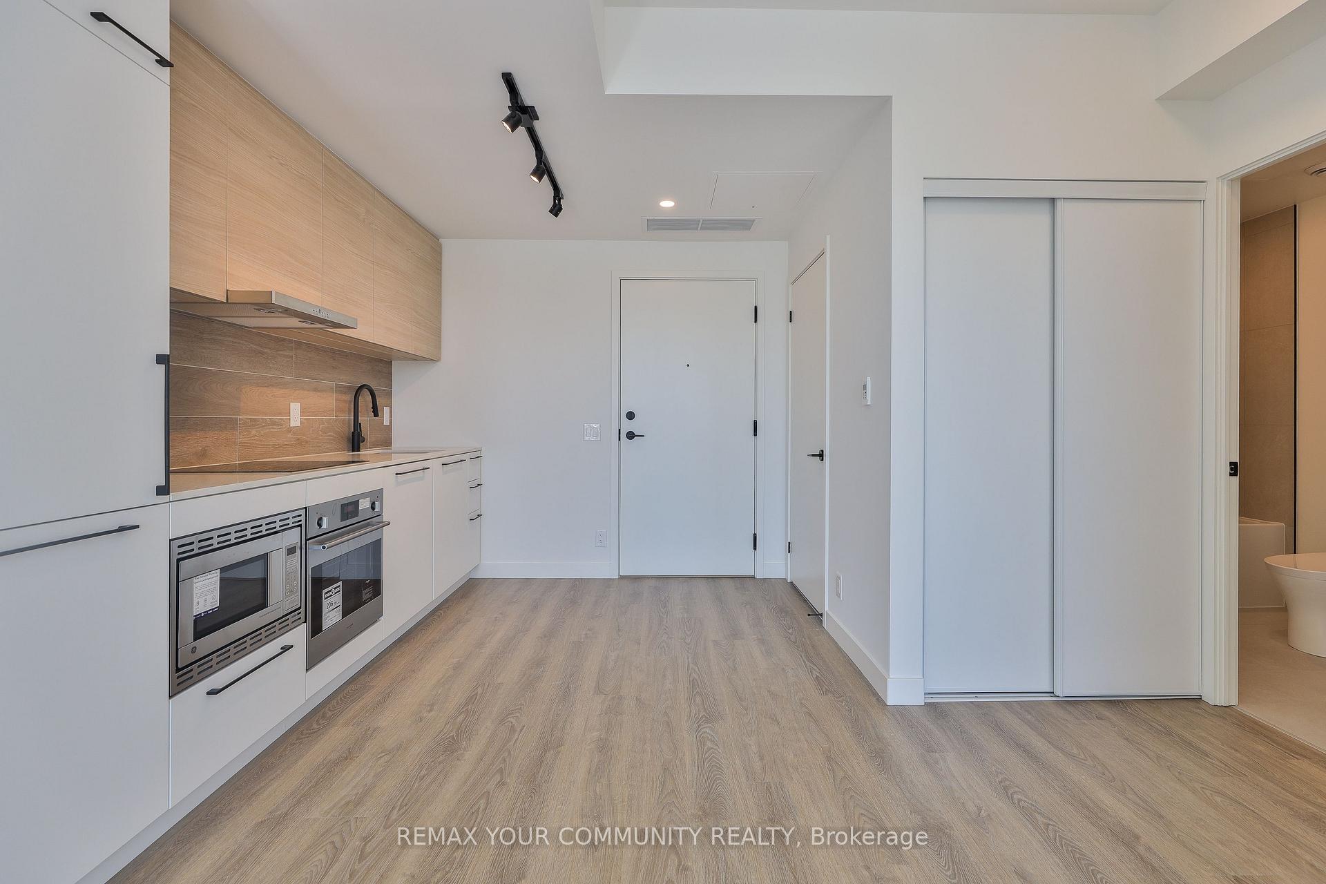 Photo 4 of Unit 514, 1050 Eastern Avenue, Toronto, The Beaches — HOMEH