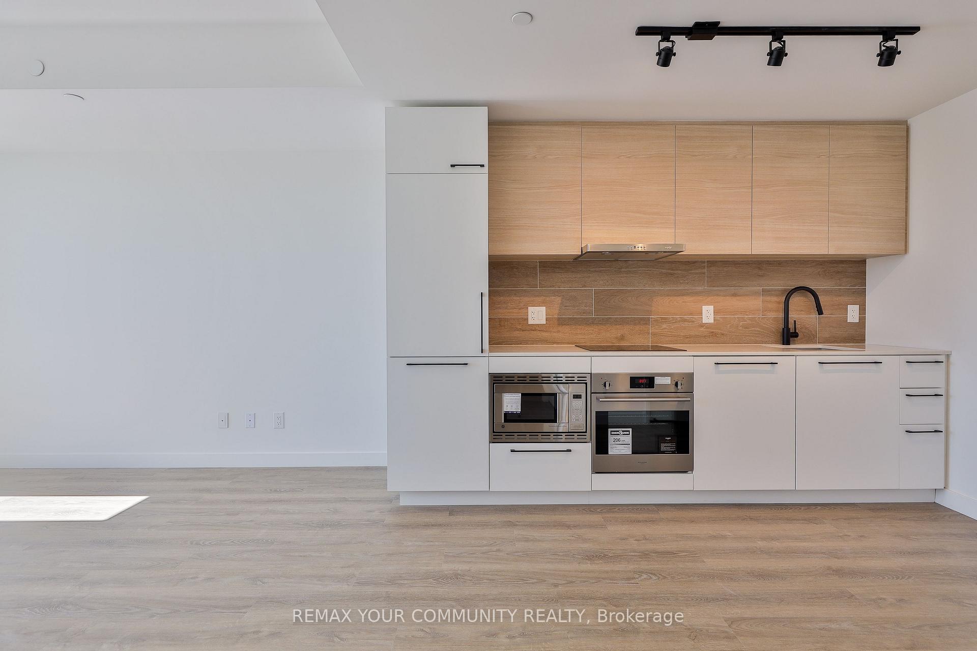 Photo 8 of Unit 514, 1050 Eastern Avenue, Toronto, The Beaches — HOMEH