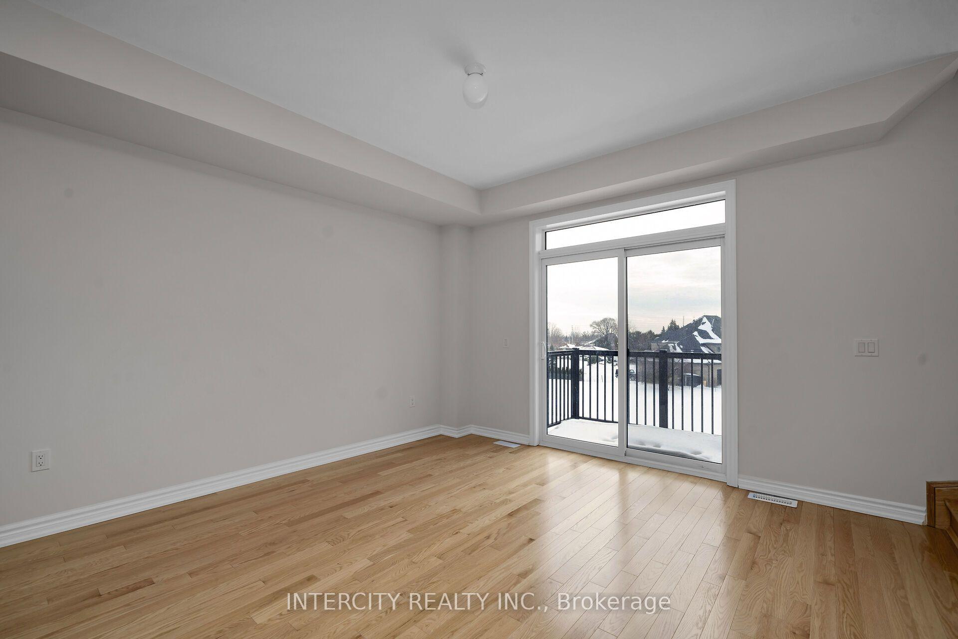 Photo 12 of 20 Radisson Street, Vaughan, Elder Mills — HOMEH