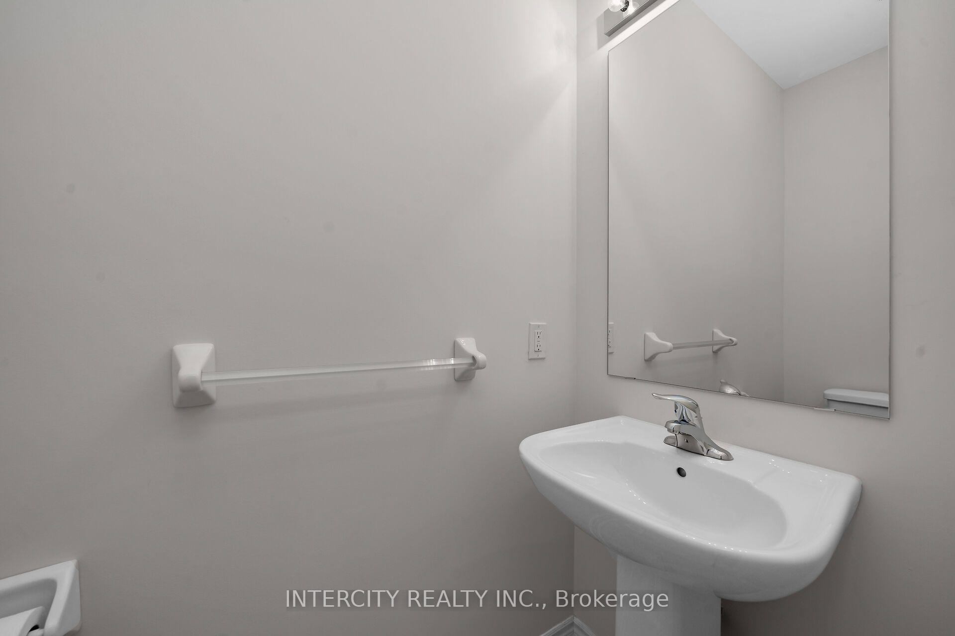 Photo 15 of 20 Radisson Street, Vaughan, Elder Mills — HOMEH