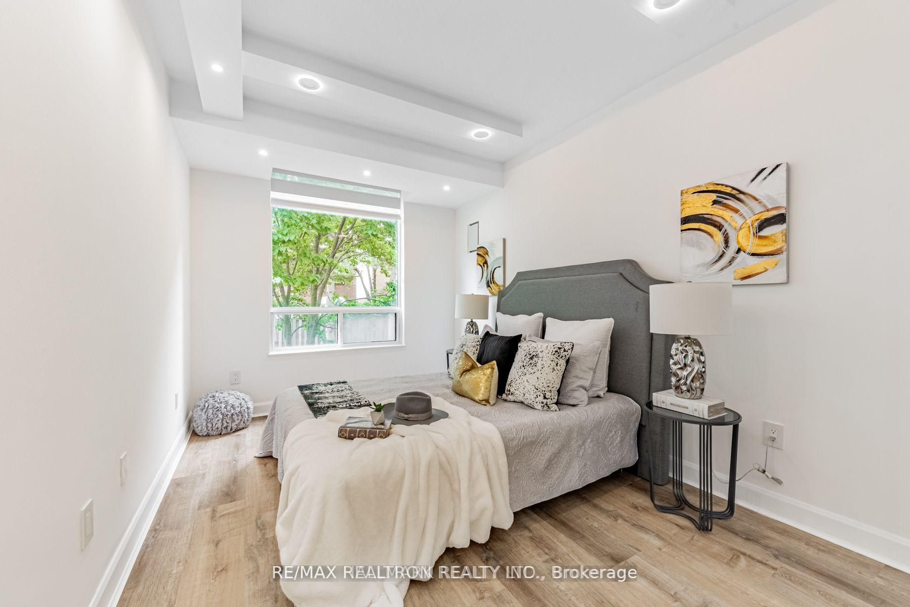Photo 18 of Unit 321, 333 Clark Avenue W, Vaughan, Crestwood-Springfarm-Yorkhill — HOMEH