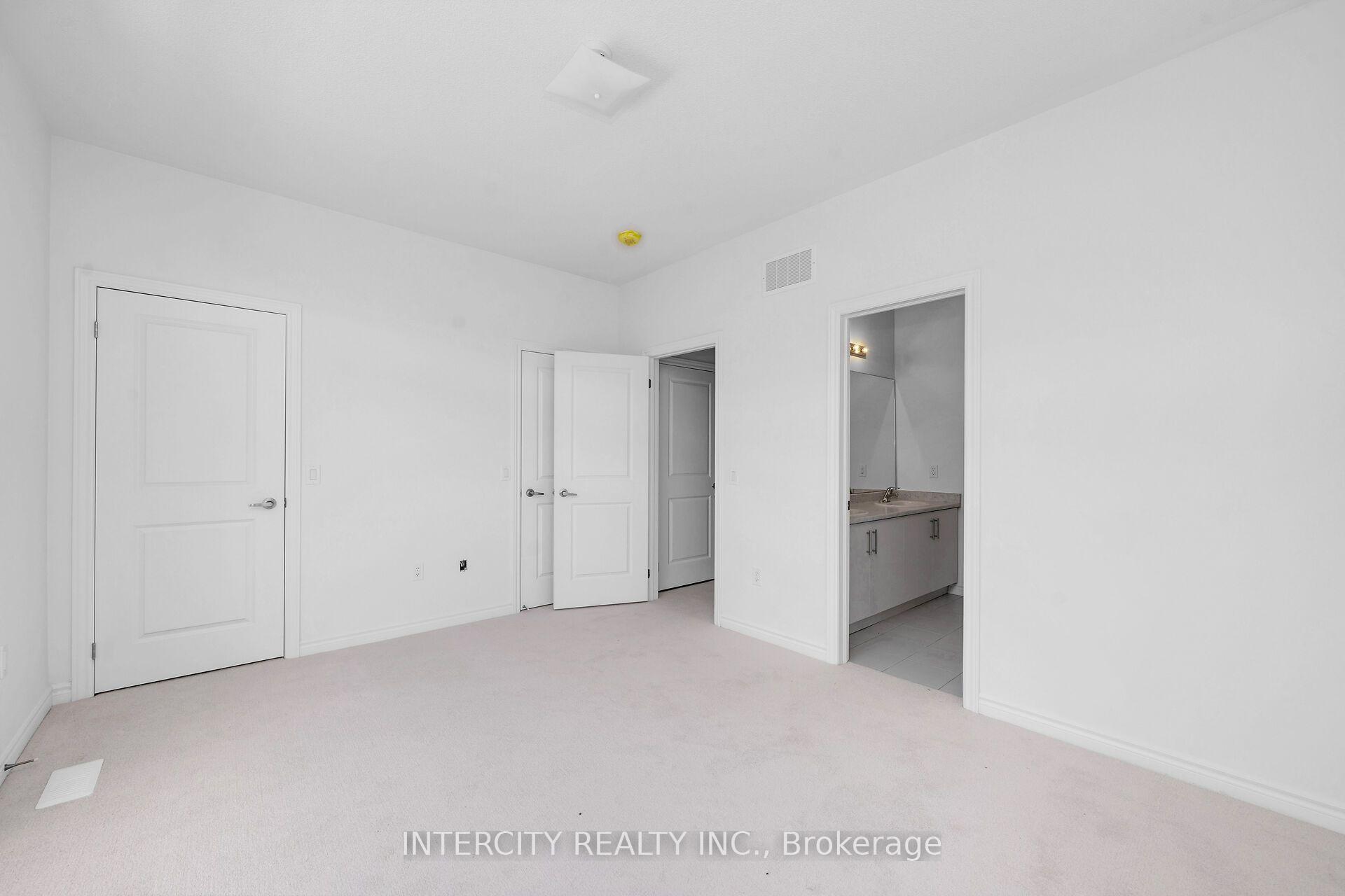 Photo 15 of 91 Divadale Road, Vaughan, Elder Mills — HOMEH