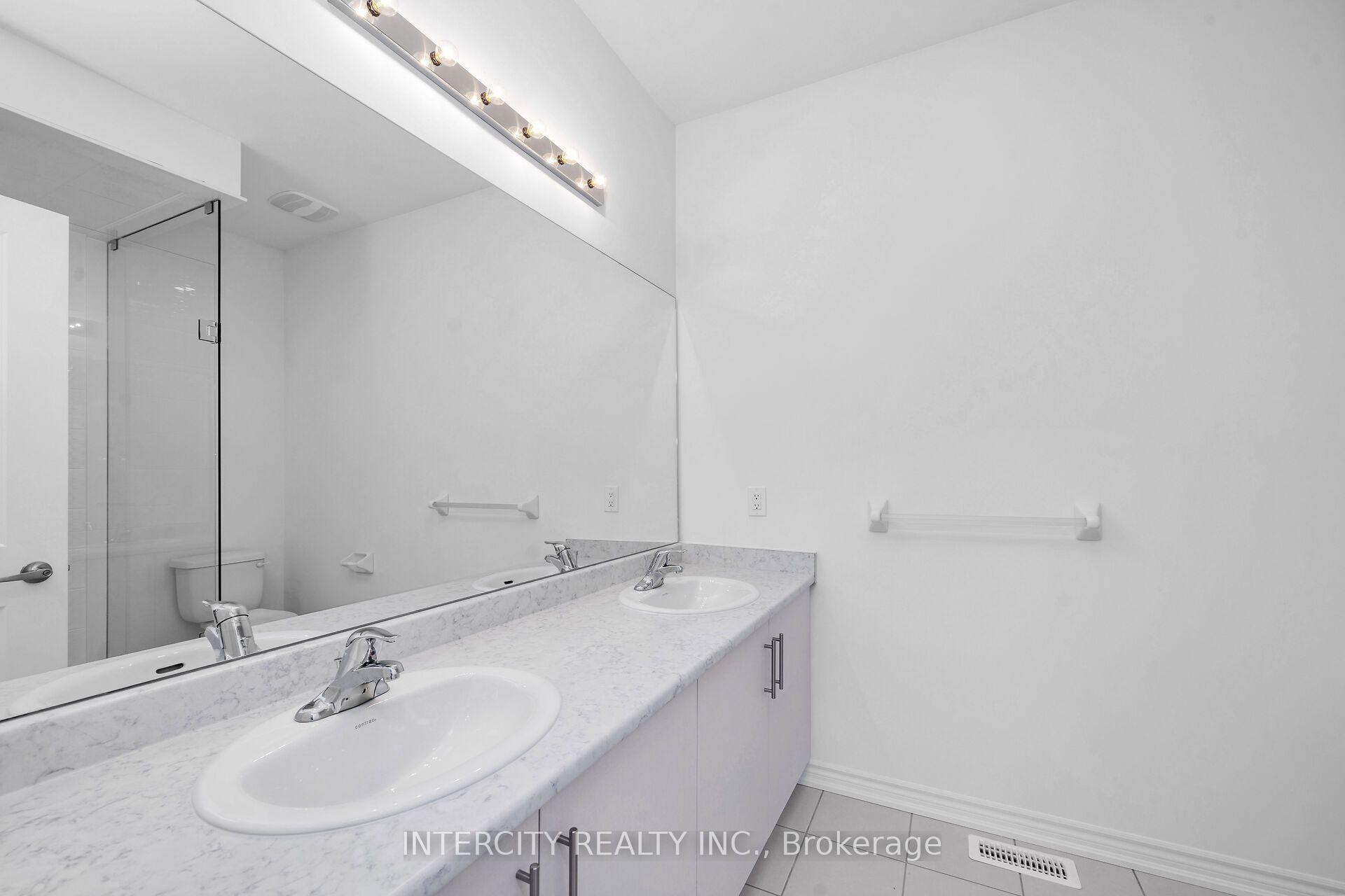Photo 16 of 91 Divadale Road, Vaughan, Elder Mills — HOMEH