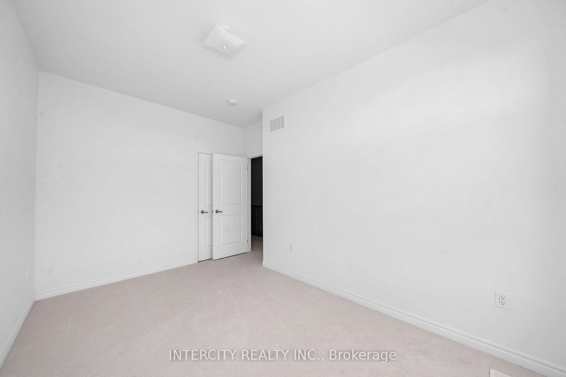 Photo 21 of 91 Divadale Road, Vaughan, Elder Mills — HOMEH
