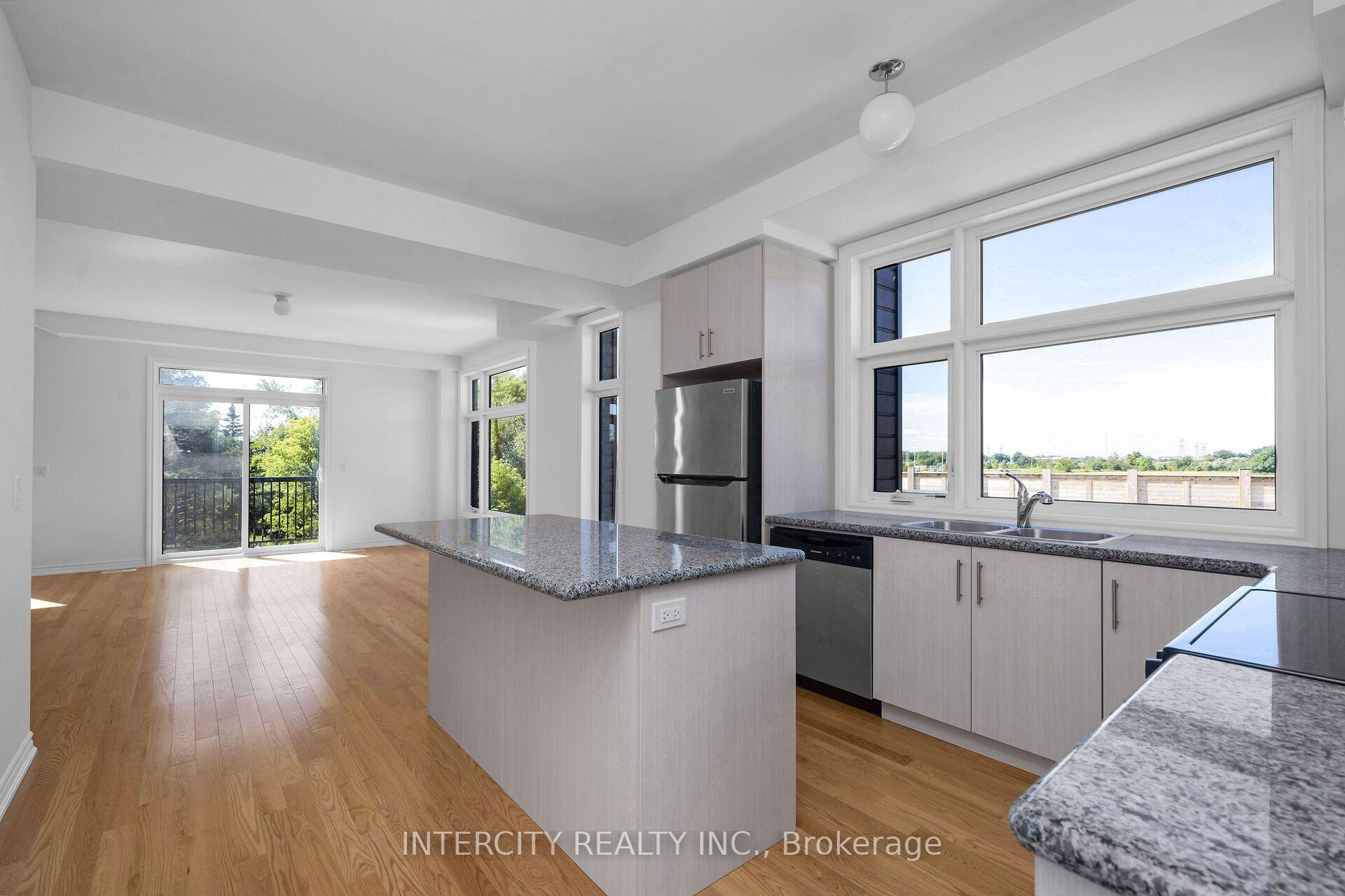 Photo 13 of 99 Divadale Road, Vaughan, Elder Mills — HOMEH