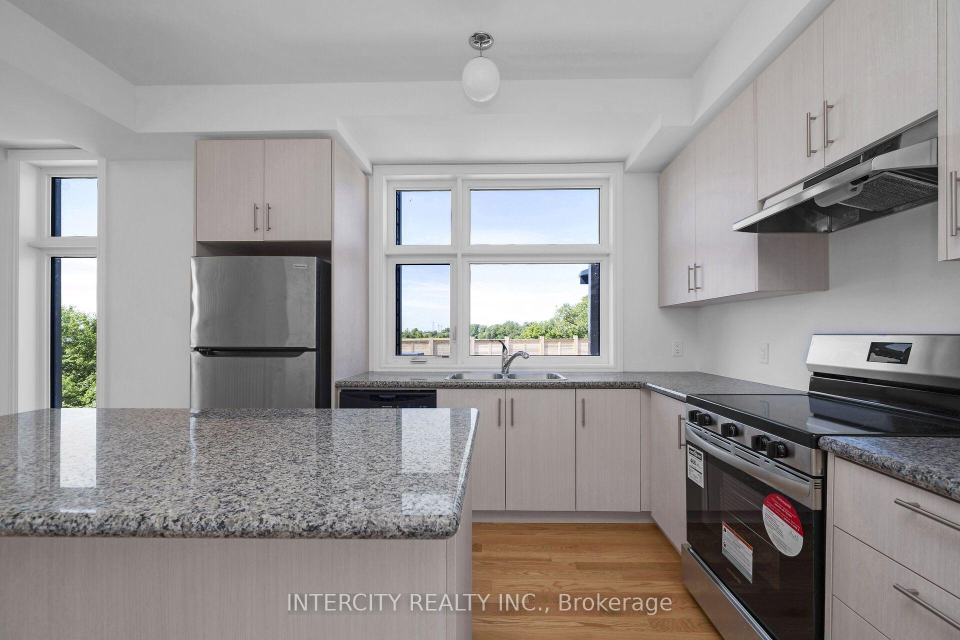 Photo 15 of 99 Divadale Road, Vaughan, Elder Mills — HOMEH