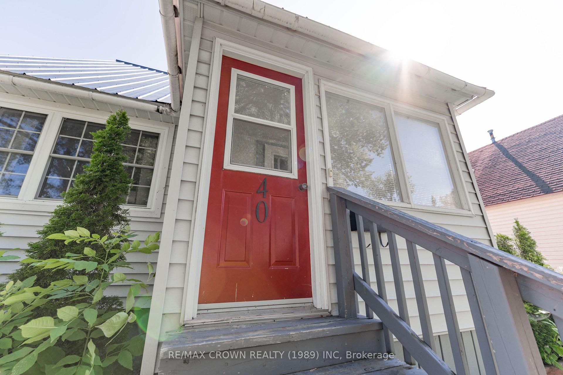 Photo 5 of 40 Bowman Avenue, Kapuskasing — HOMEH