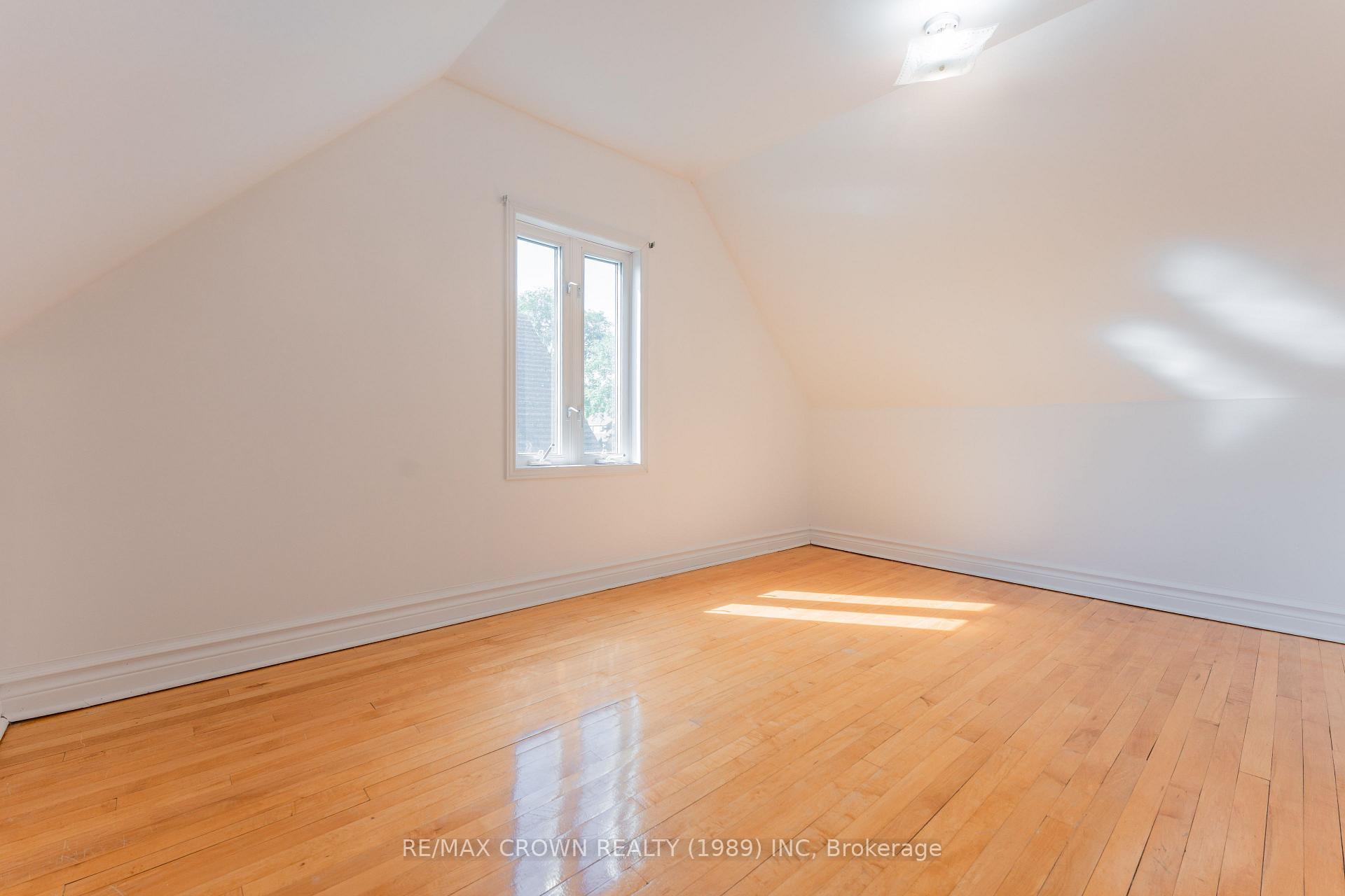 Photo 18 of 40 Bowman Avenue, Kapuskasing — HOMEH