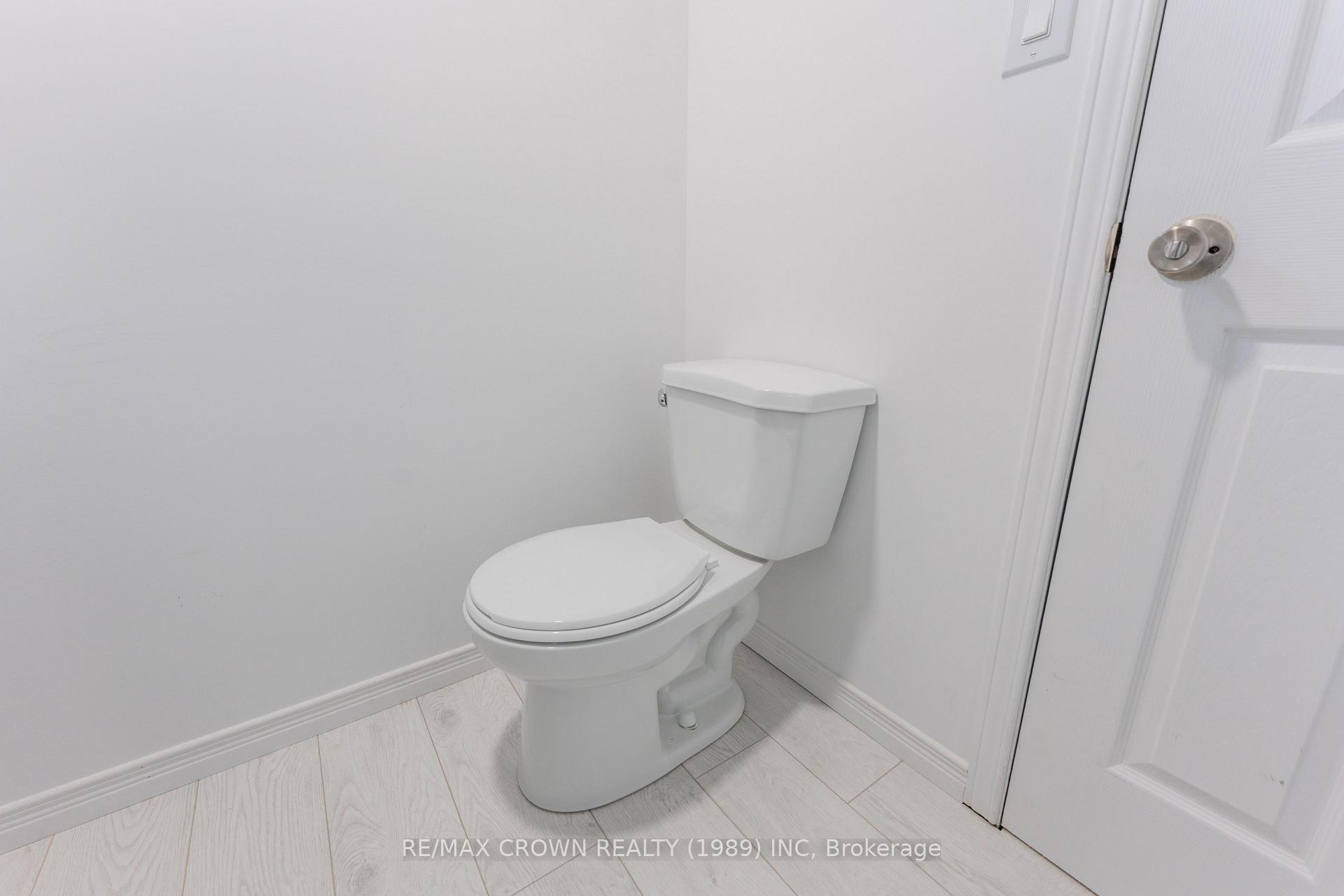 Photo 31 of 40 Bowman Avenue, Kapuskasing — HOMEH
