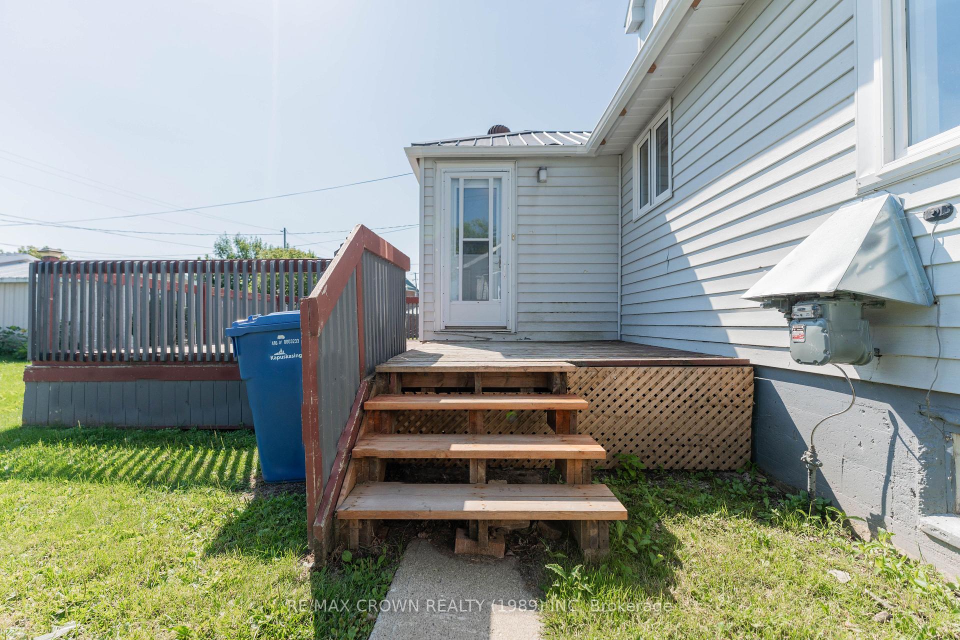Photo 41 of 40 Bowman Avenue, Kapuskasing — HOMEH