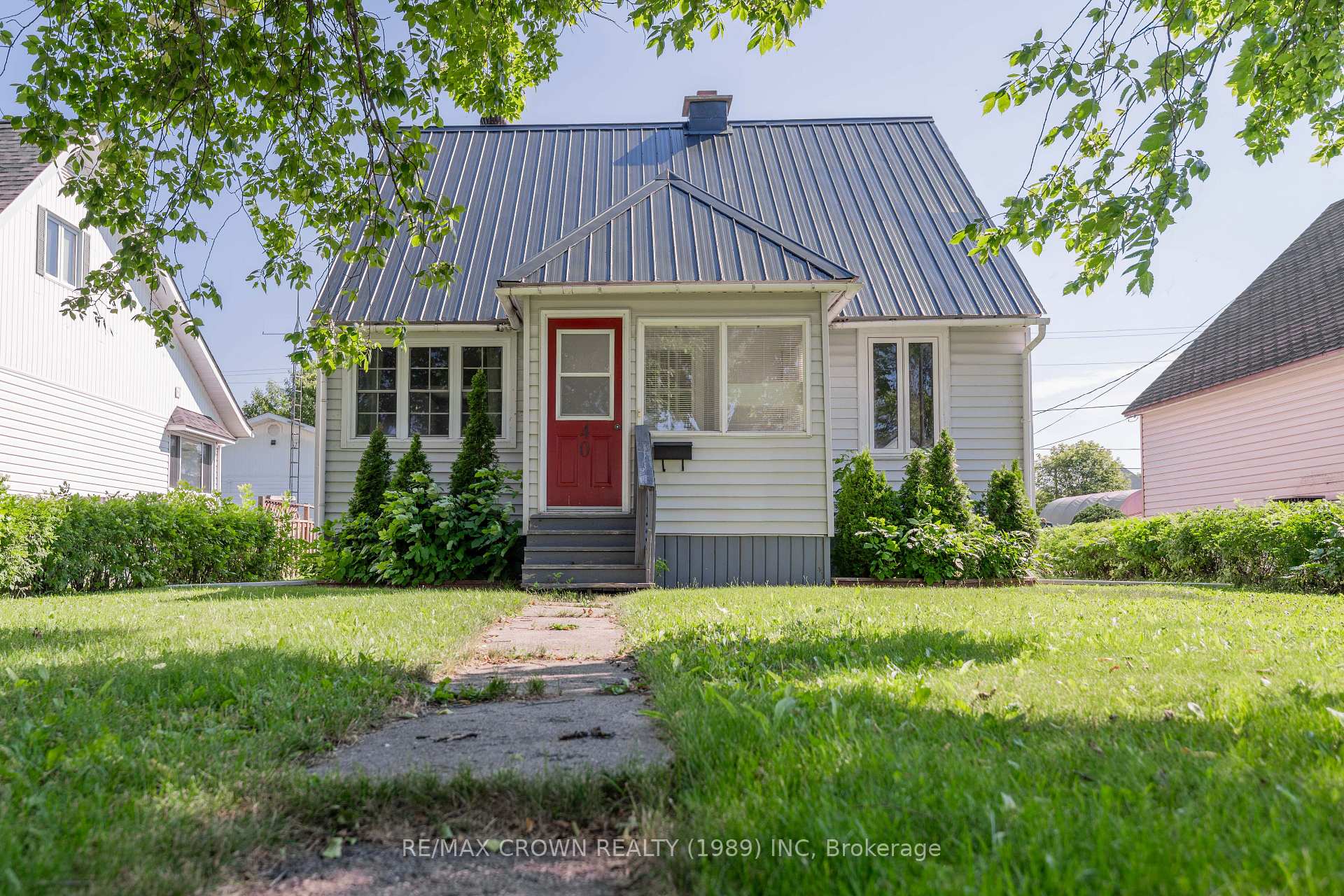 Photo 49 of 40 Bowman Avenue, Kapuskasing — HOMEH