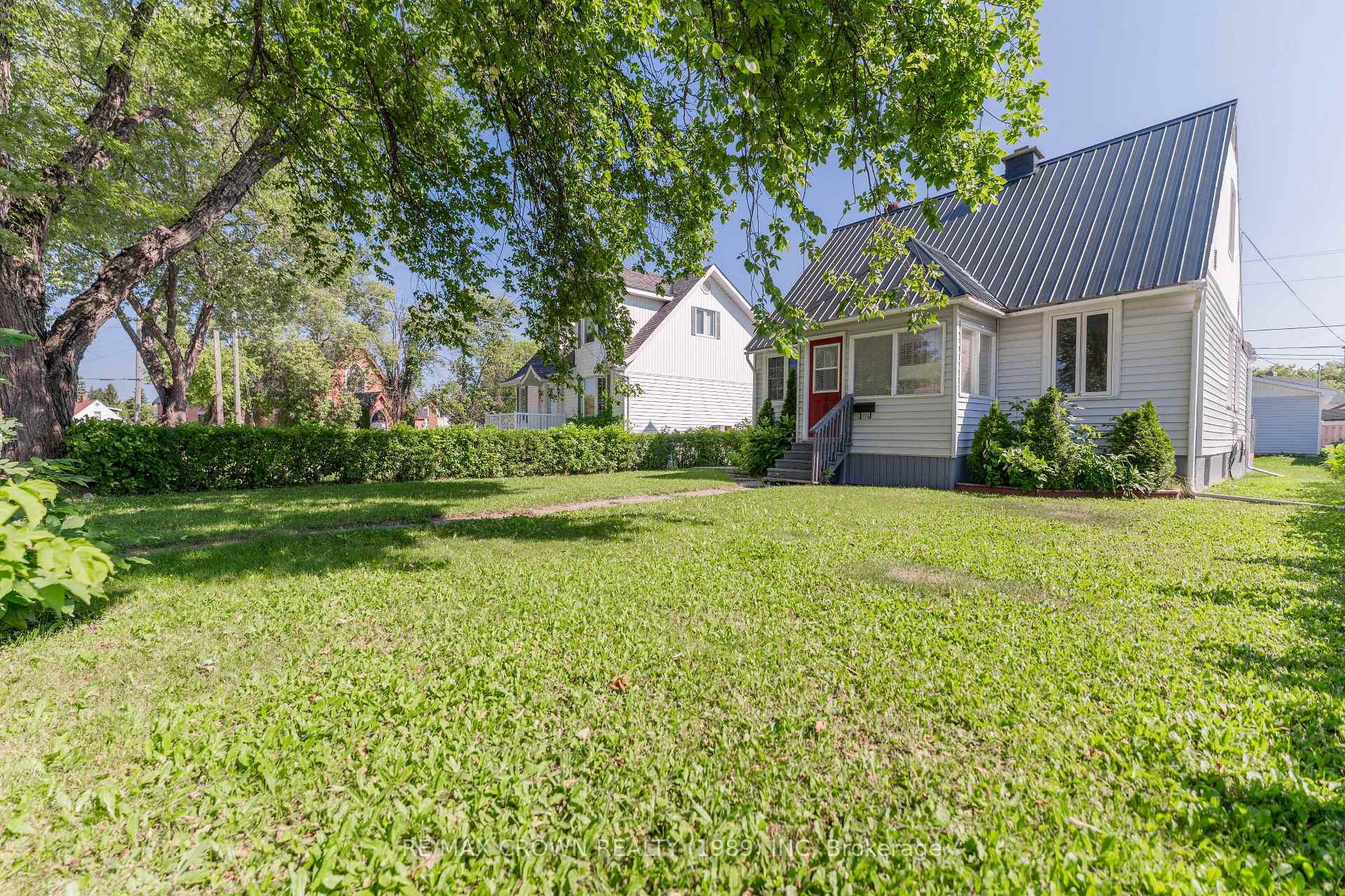 Photo 50 of 40 Bowman Avenue, Kapuskasing — HOMEH
