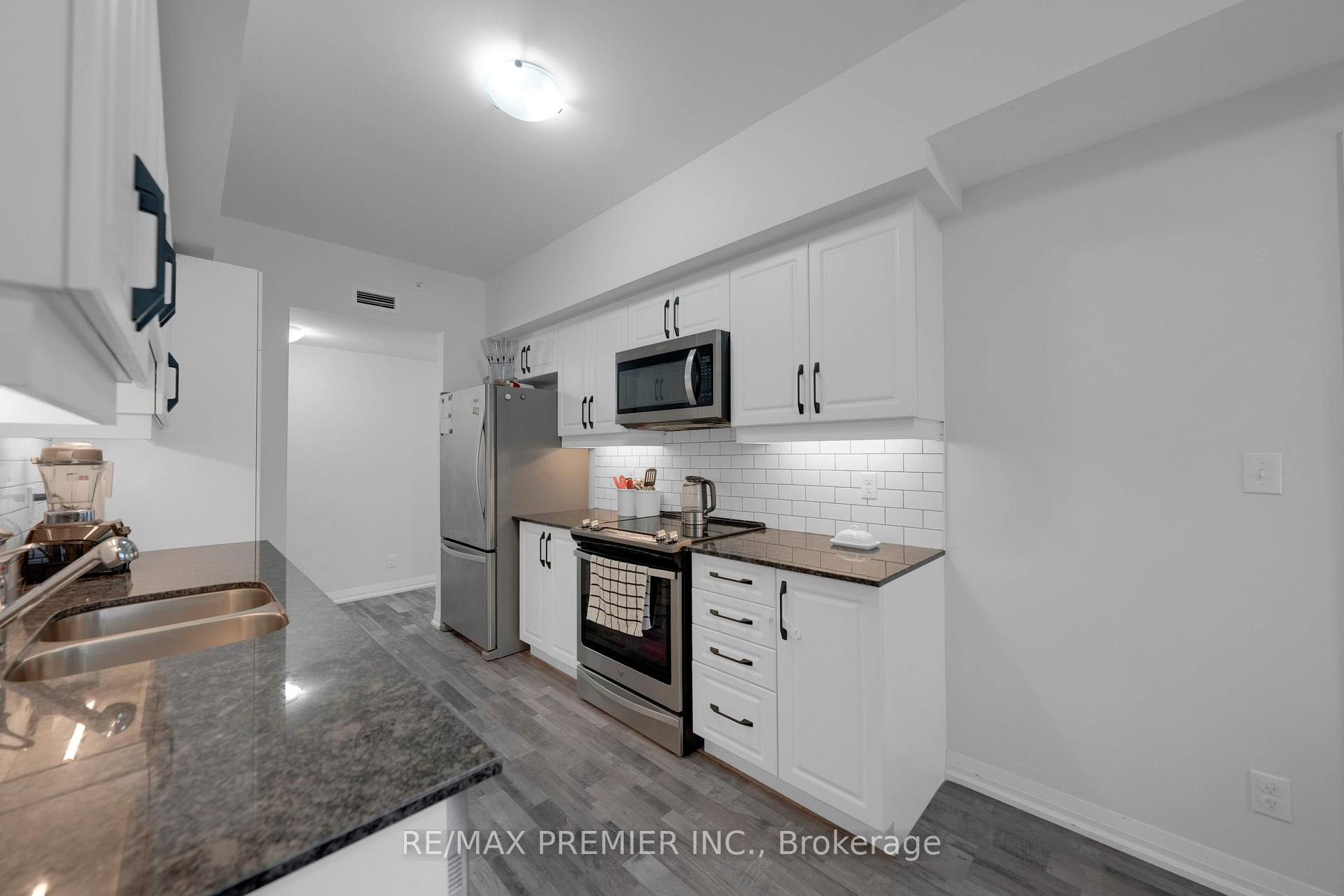 Photo 9 of Unit 417, 54 Koda Street, Barrie, Rural Barrie Southwest — HOMEH