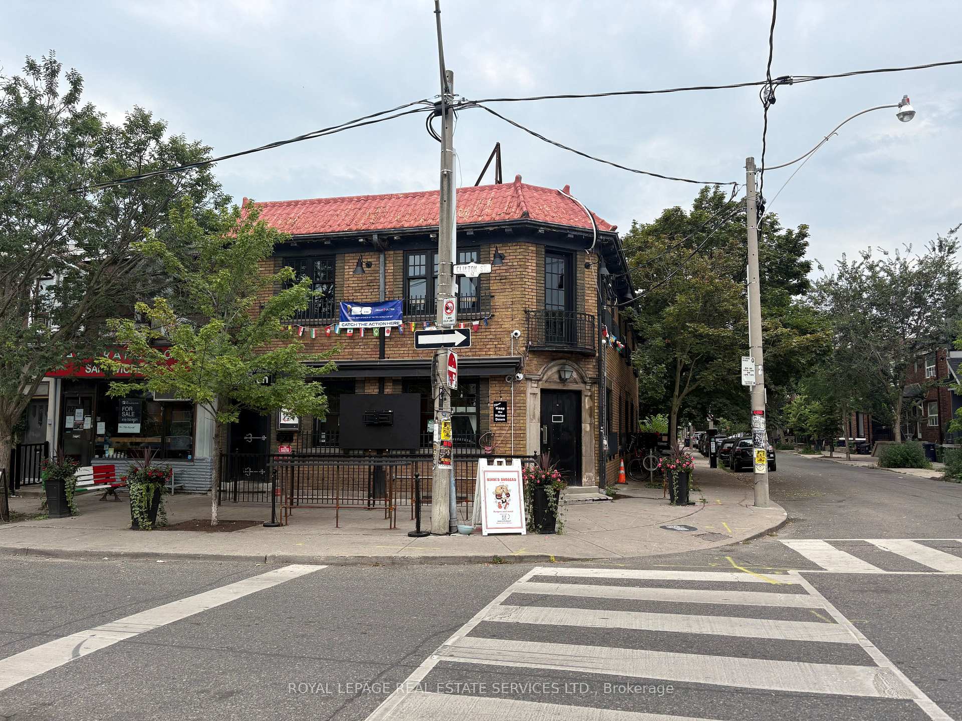 Photo 11 of 5 Henderson Avenue, Toronto, Trinity-Bellwoods — HOMEH