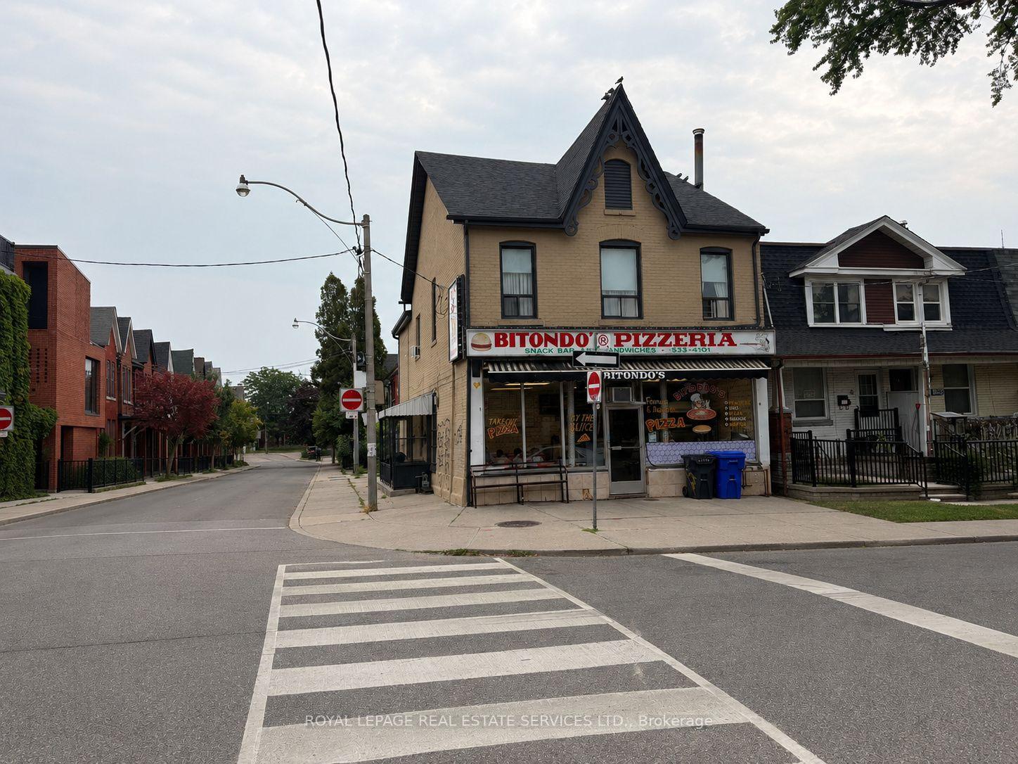 Photo 13 of 5 Henderson Avenue, Toronto, Trinity-Bellwoods — HOMEH