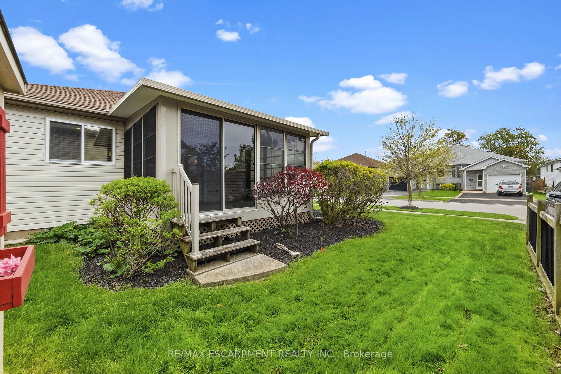 Photo 43 of 296 Autumn Crescent, Welland, West Welland — HOMEH