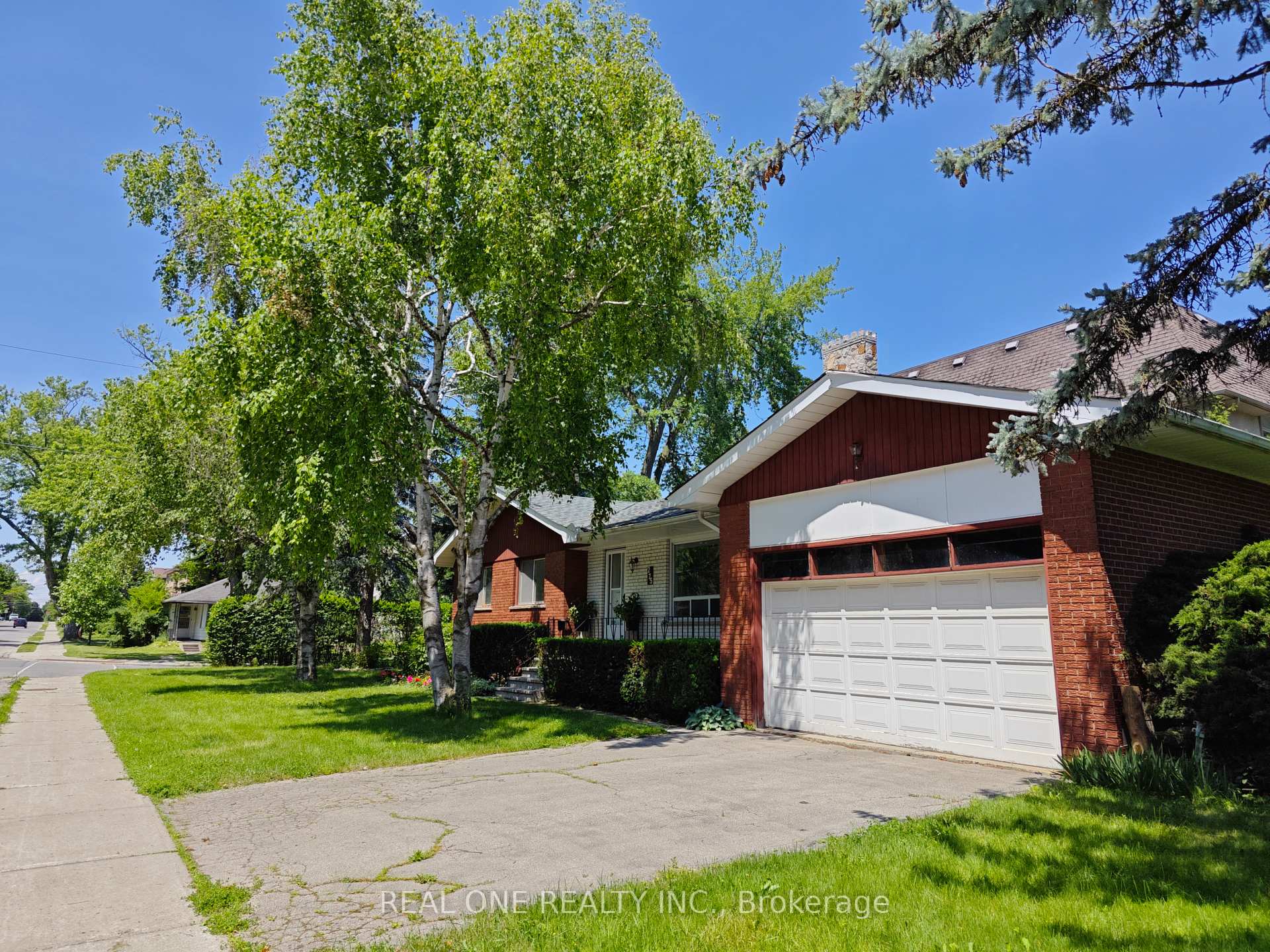Photo 2 of 275 Parkview Avenue, North York, Willowdale East — HOMEH