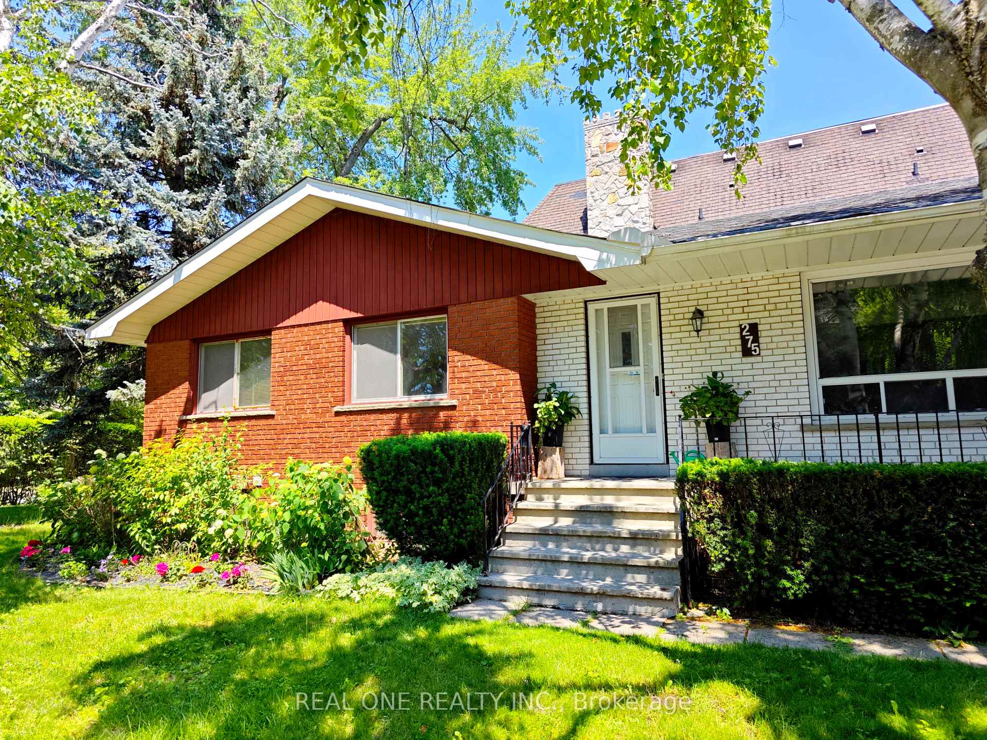 Photo 4 of 275 Parkview Avenue, North York, Willowdale East — HOMEH