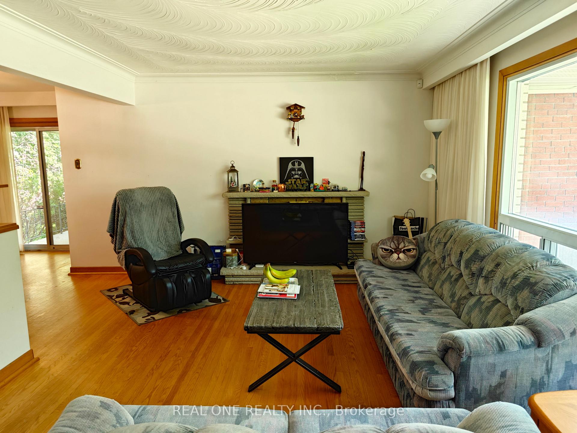 Photo 10 of 275 Parkview Avenue, North York, Willowdale East — HOMEH