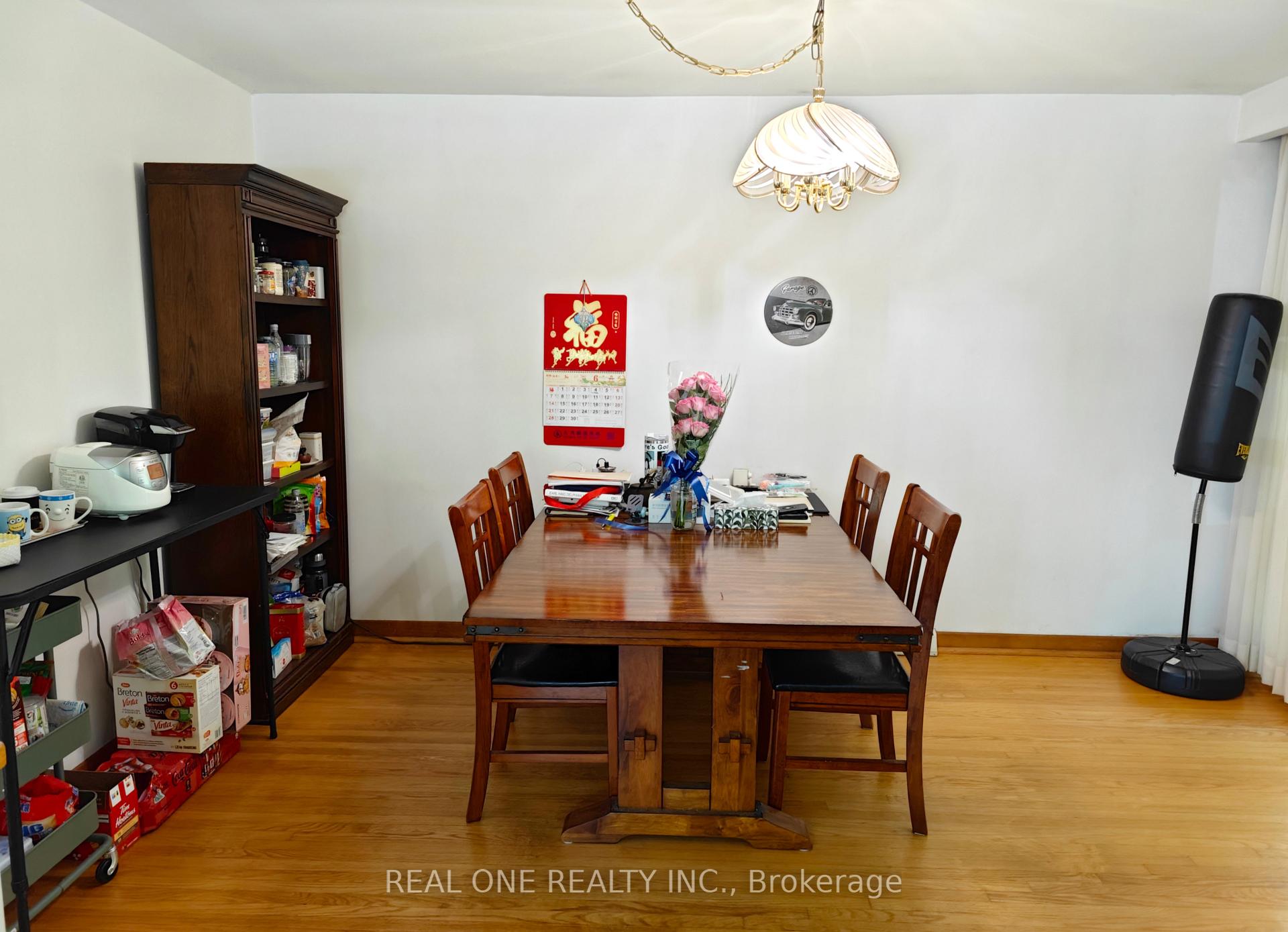 Photo 16 of 275 Parkview Avenue, North York, Willowdale East — HOMEH