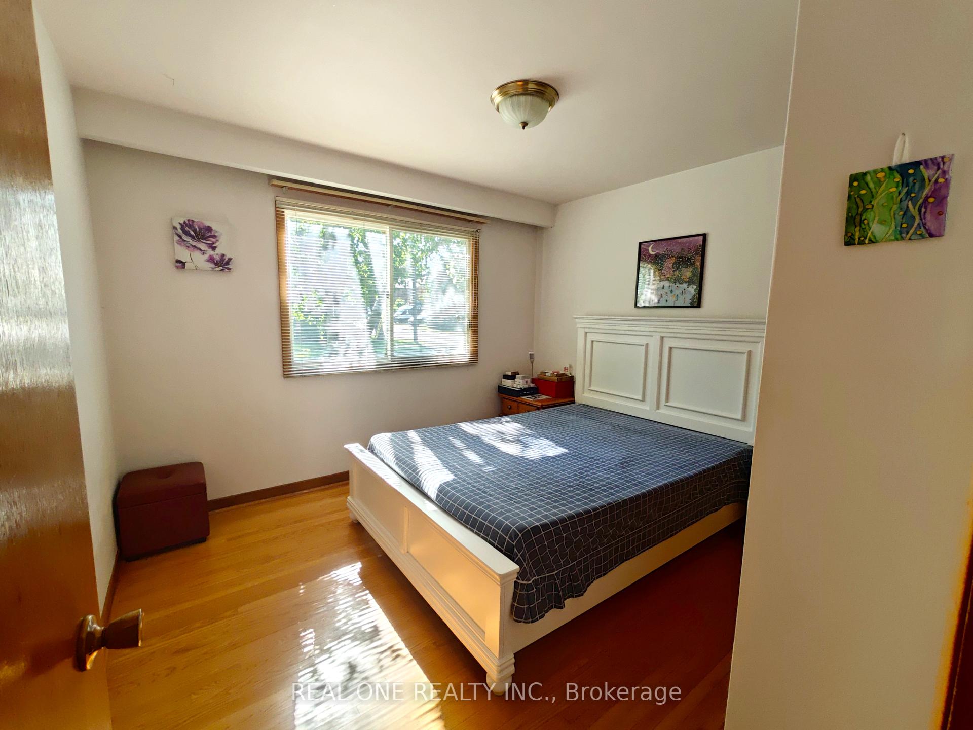 Photo 24 of 275 Parkview Avenue, North York, Willowdale East — HOMEH