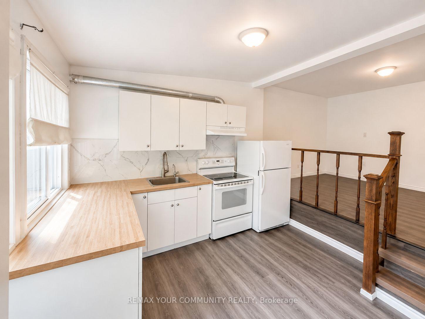 Photo 2 of Unit Unit 2, 3745 Lloydtown-Aurora Road, King, Pottageville — HOMEH