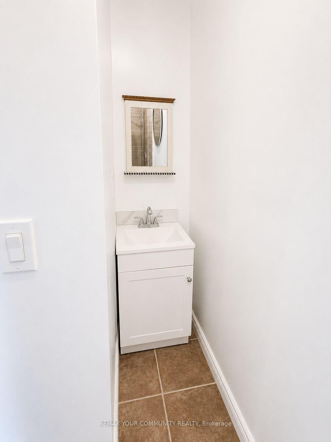 Photo 9 of Unit Unit 2, 3745 Lloydtown-Aurora Road, King, Pottageville — HOMEH