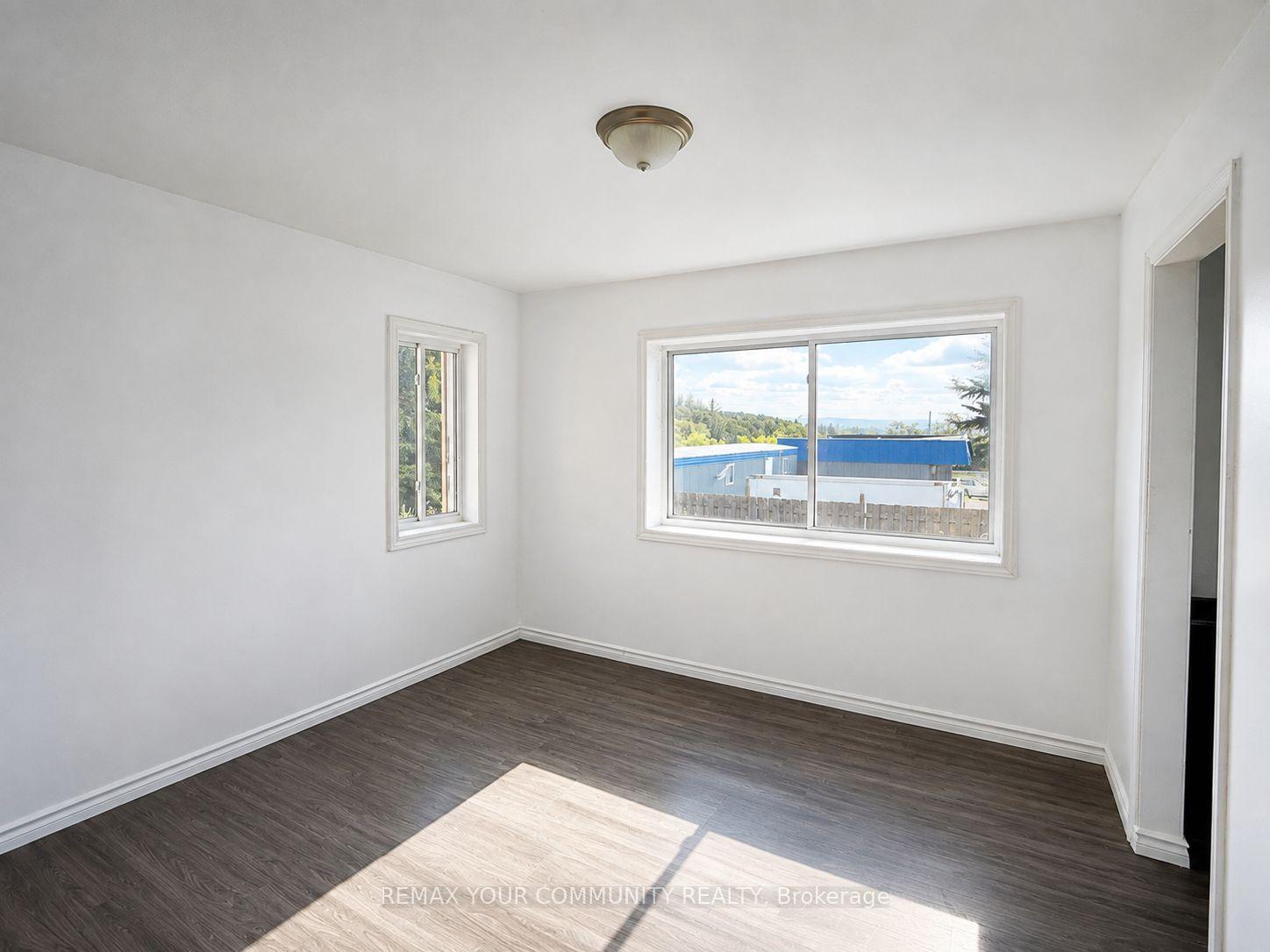 Photo 6 of Unit Unit 1, 3745 Lloydtown-Aurora Road, King, Pottageville — HOMEH