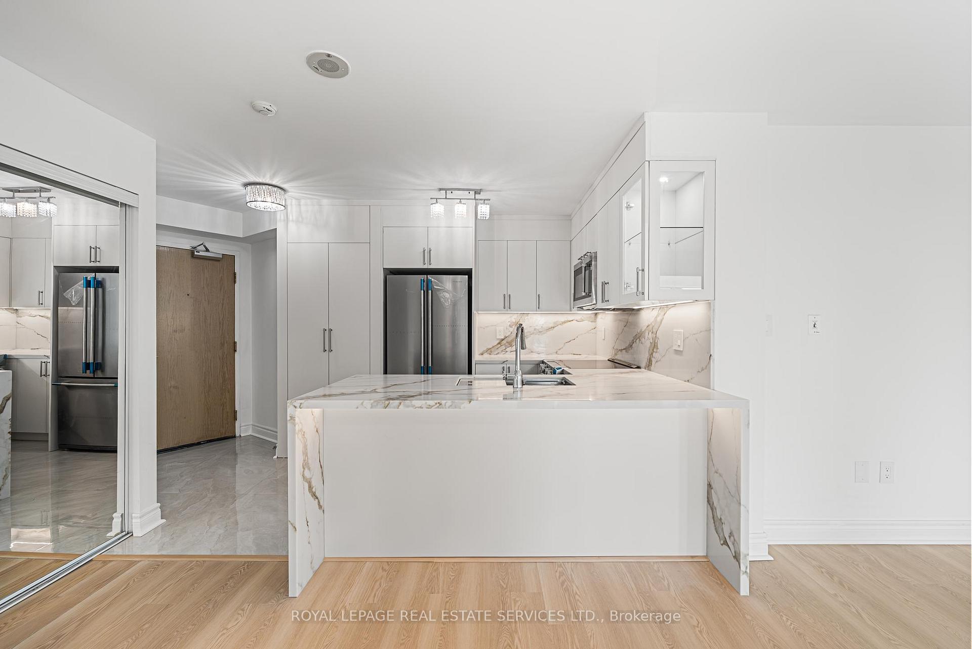 Photo 3 of Unit 1912, 7 Lorraine Drive, North York, Willowdale West — HOMEH