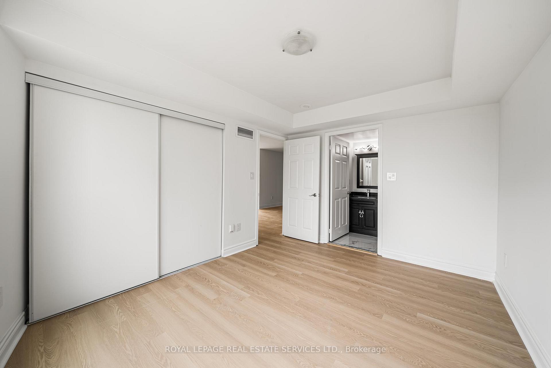 Photo 11 of Unit 1912, 7 Lorraine Drive, North York, Willowdale West — HOMEH