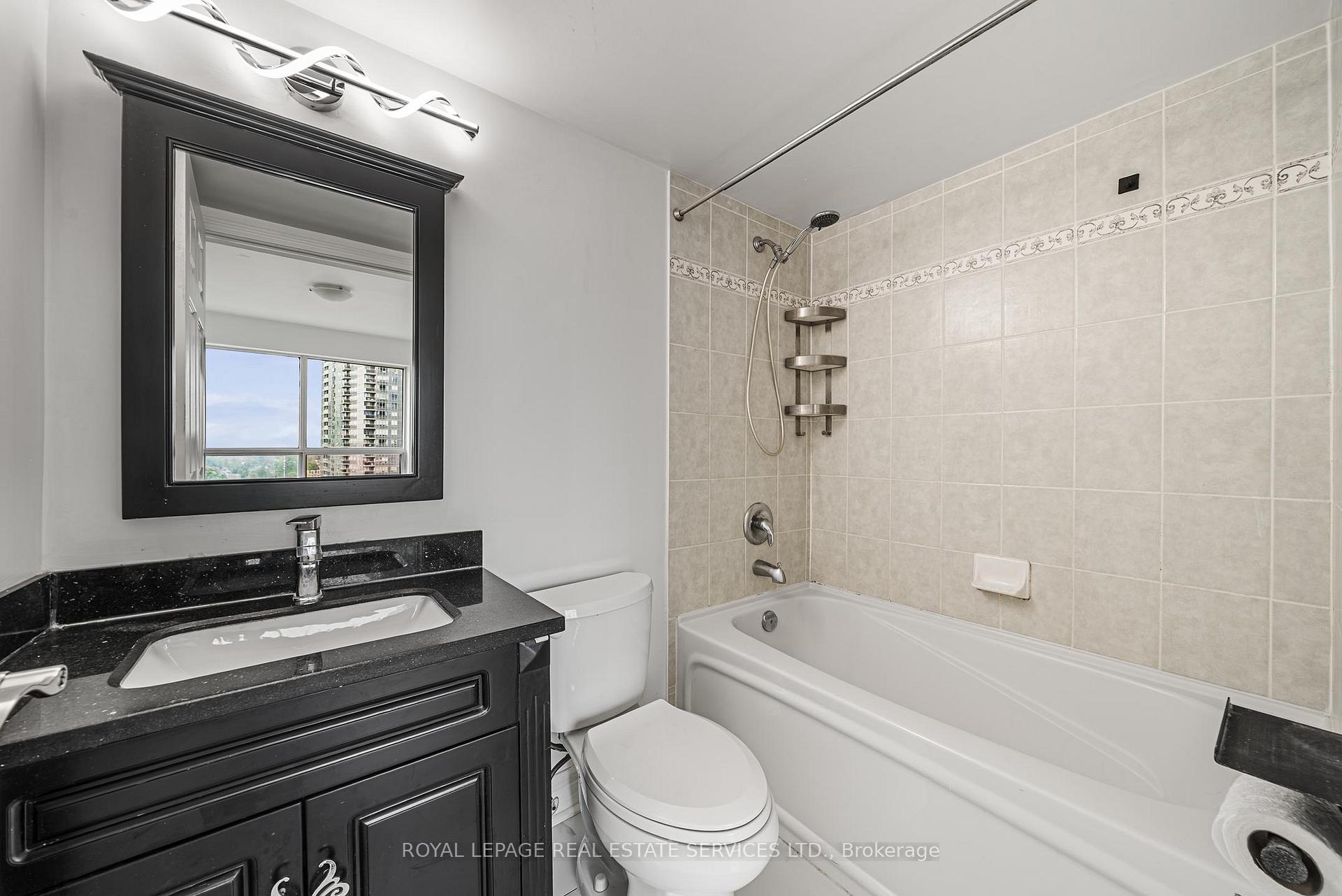 Photo 12 of Unit 1912, 7 Lorraine Drive, North York, Willowdale West — HOMEH