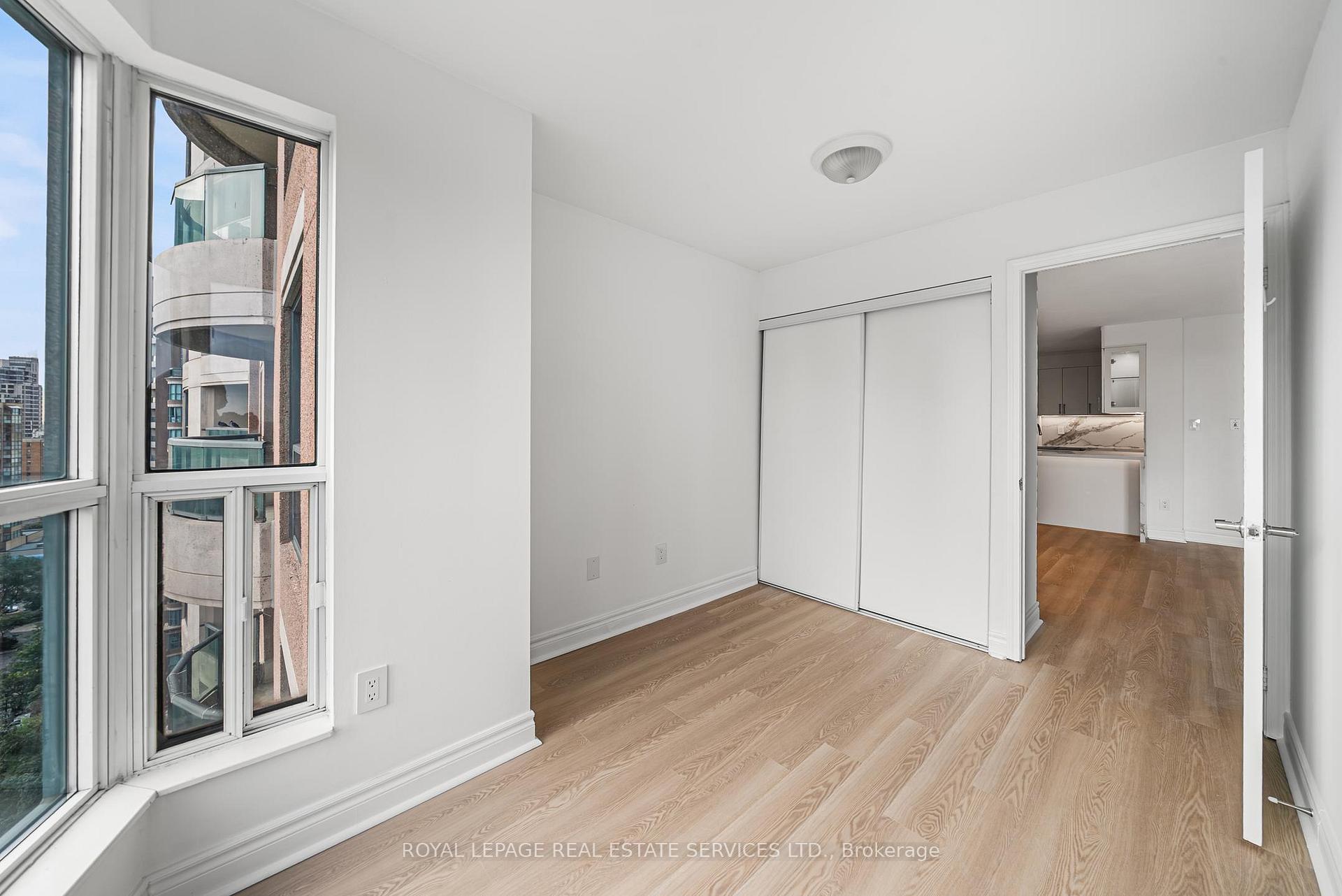 Photo 16 of Unit 1912, 7 Lorraine Drive, North York, Willowdale West — HOMEH